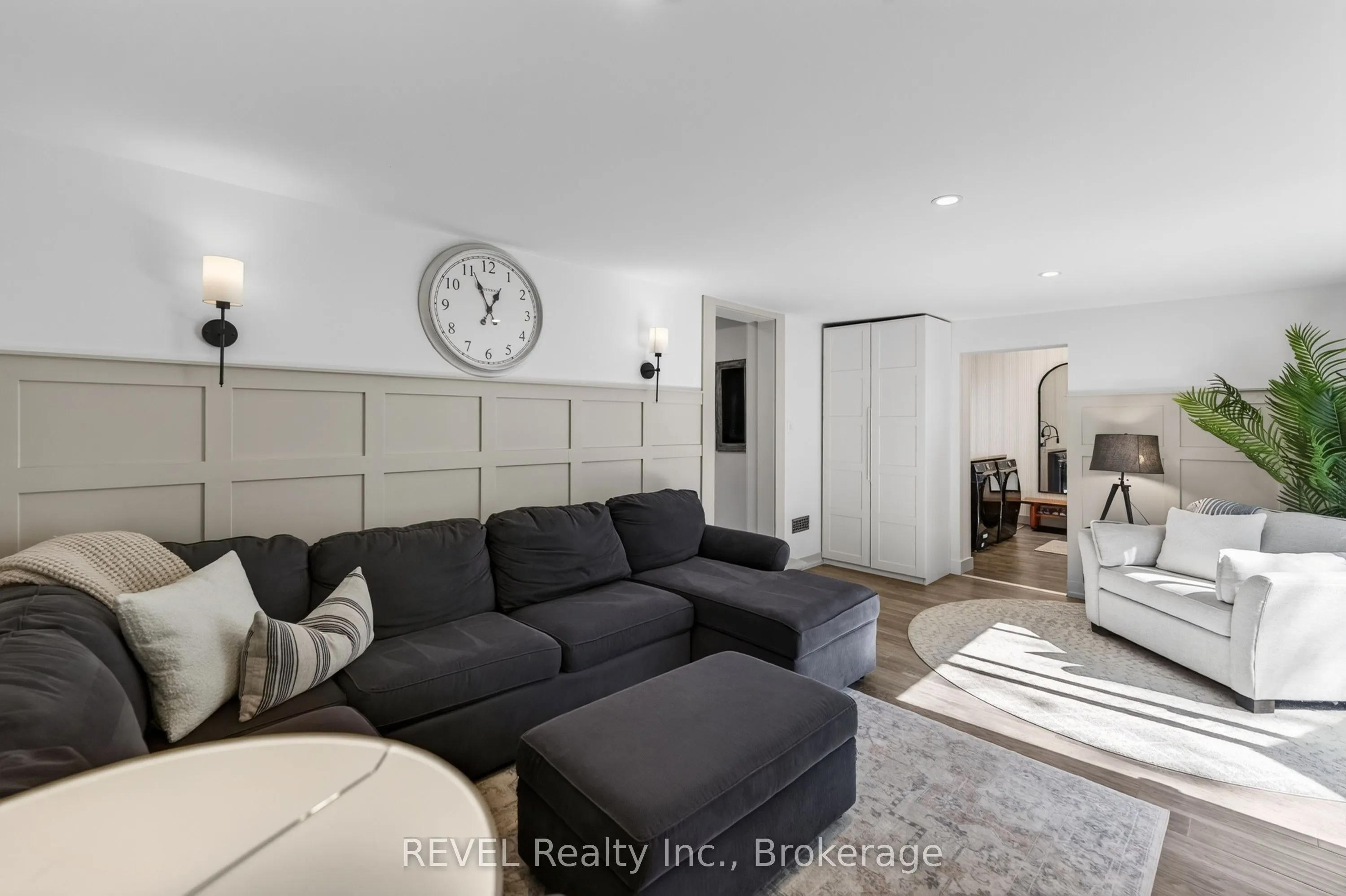 6 ELM Avenue