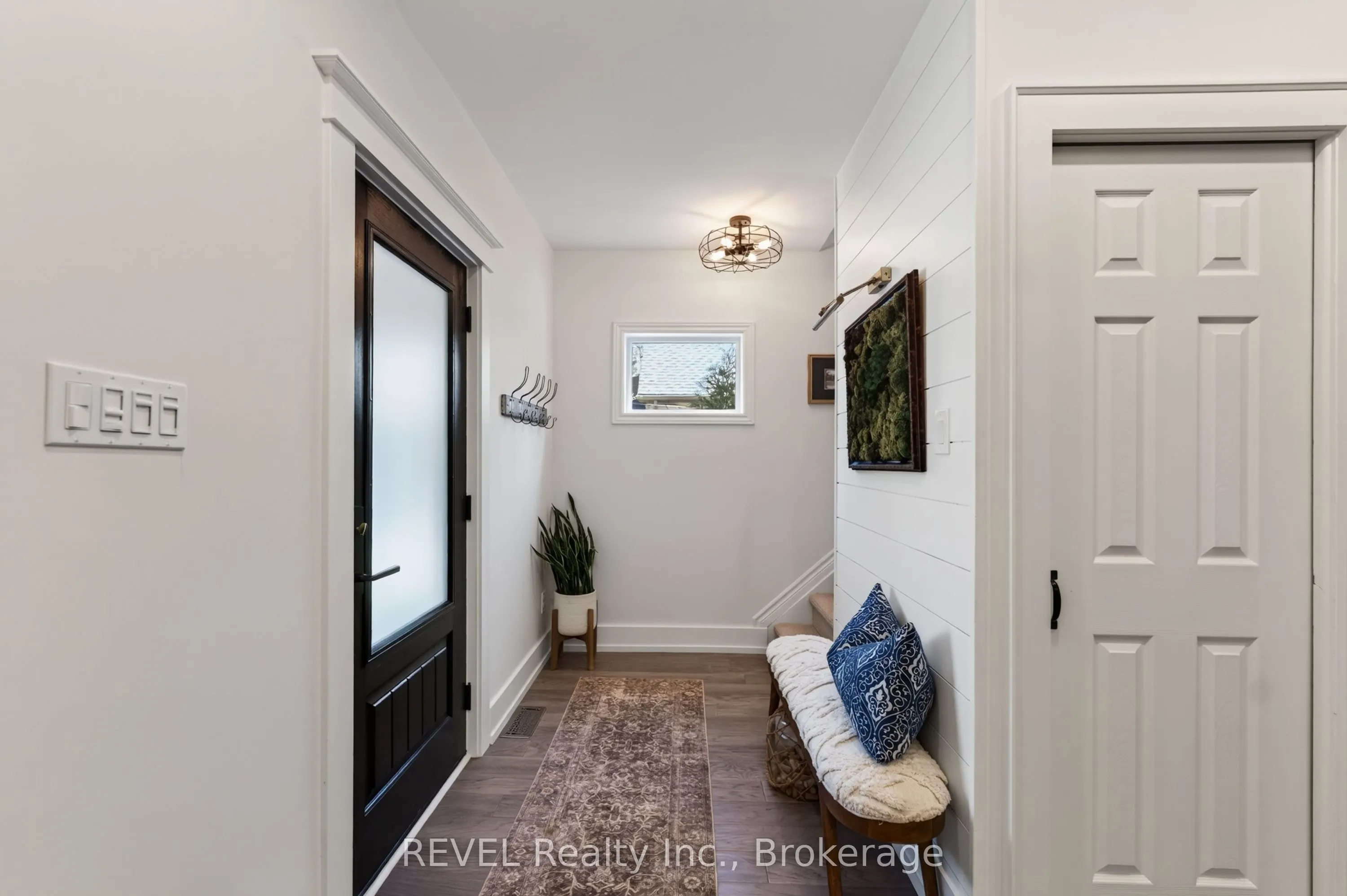 6 ELM Avenue