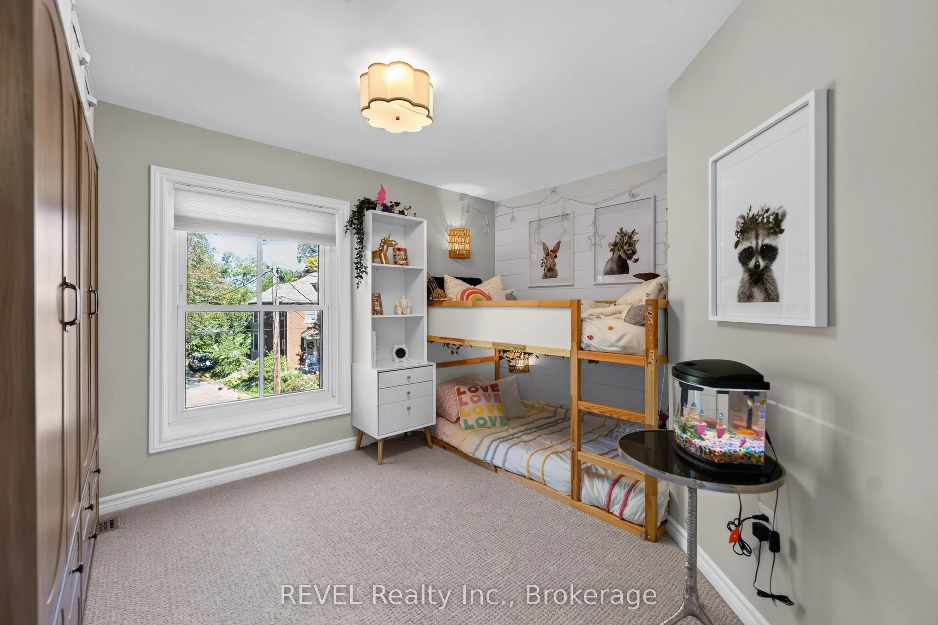 6 ELM Avenue