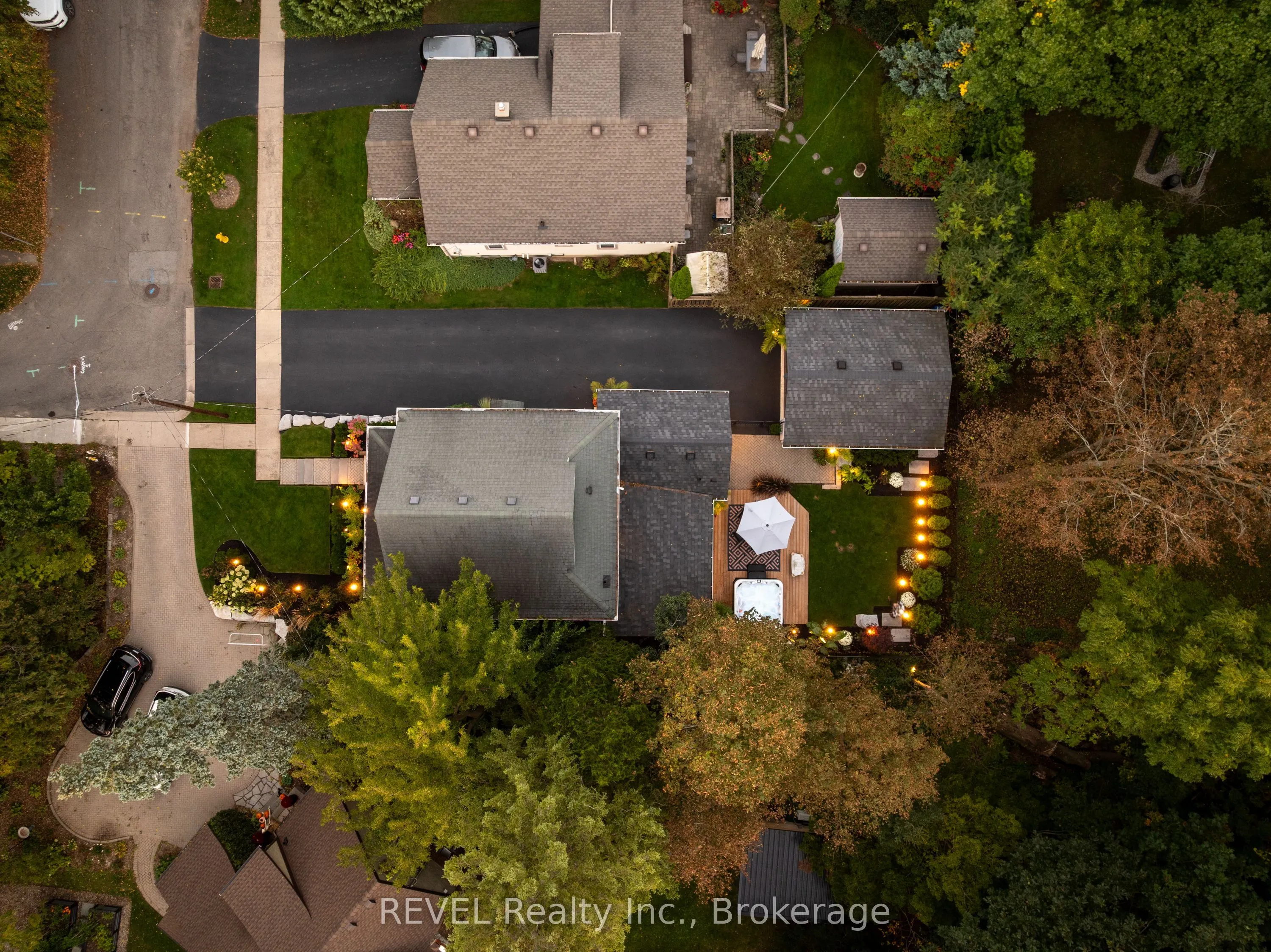 6 ELM Avenue