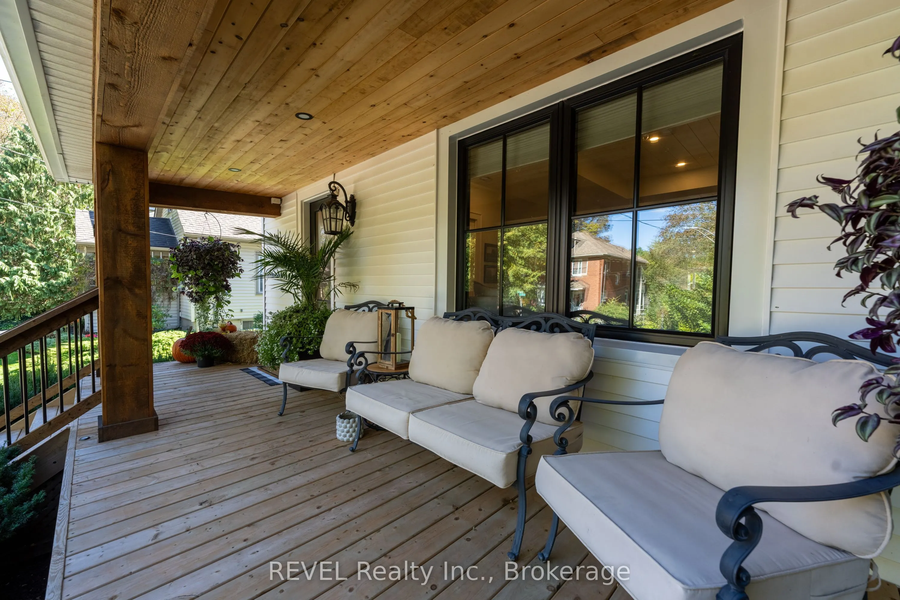 6 ELM Avenue