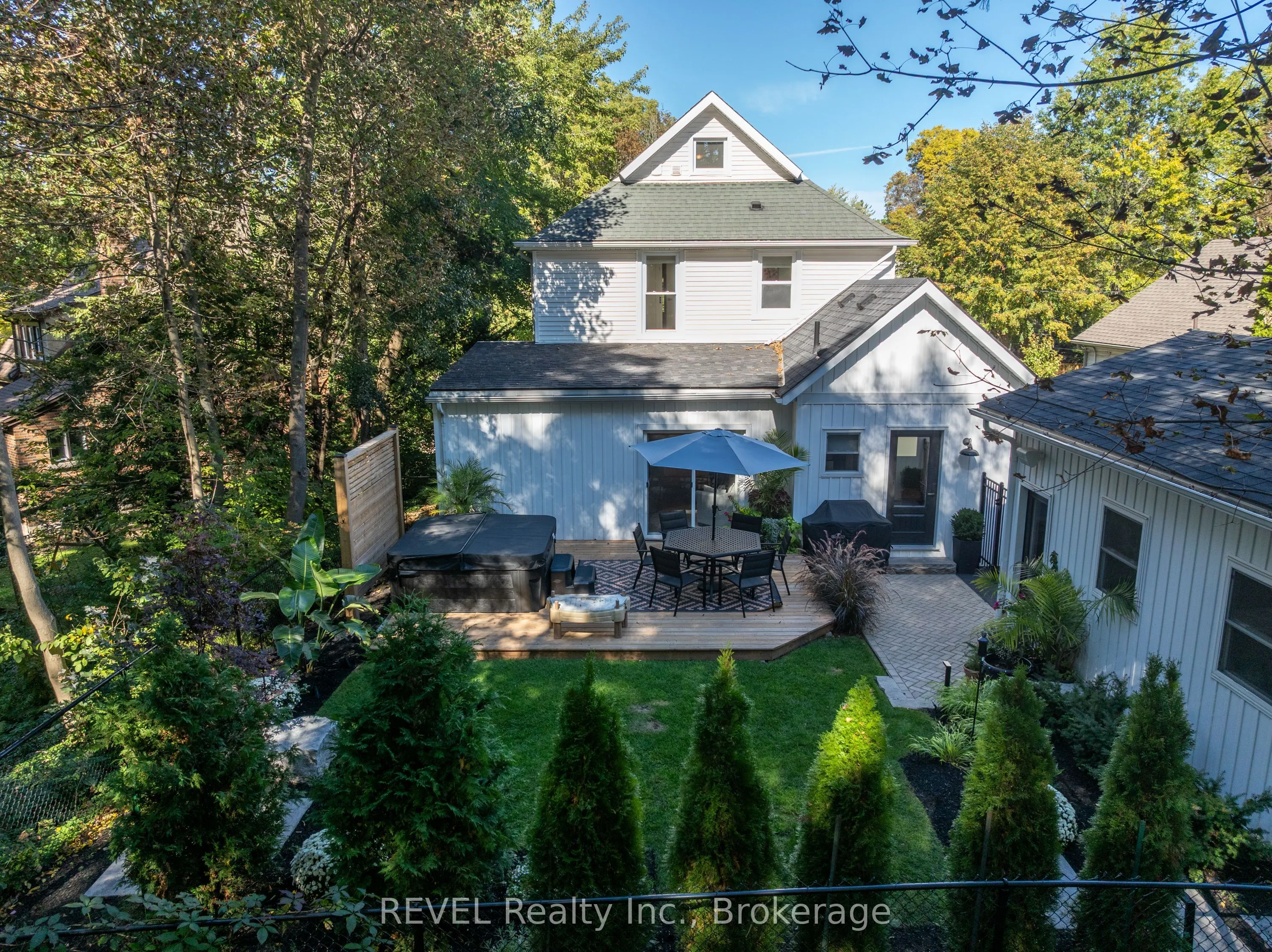 6 ELM Avenue