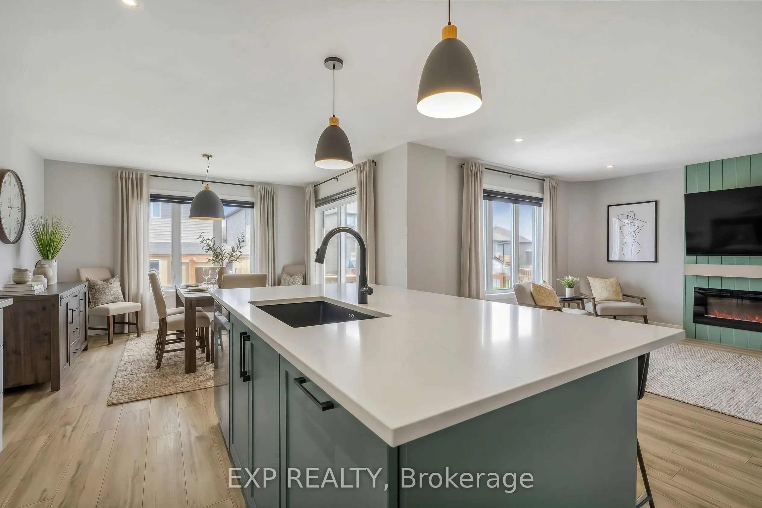 1202 Montblanc Crescent