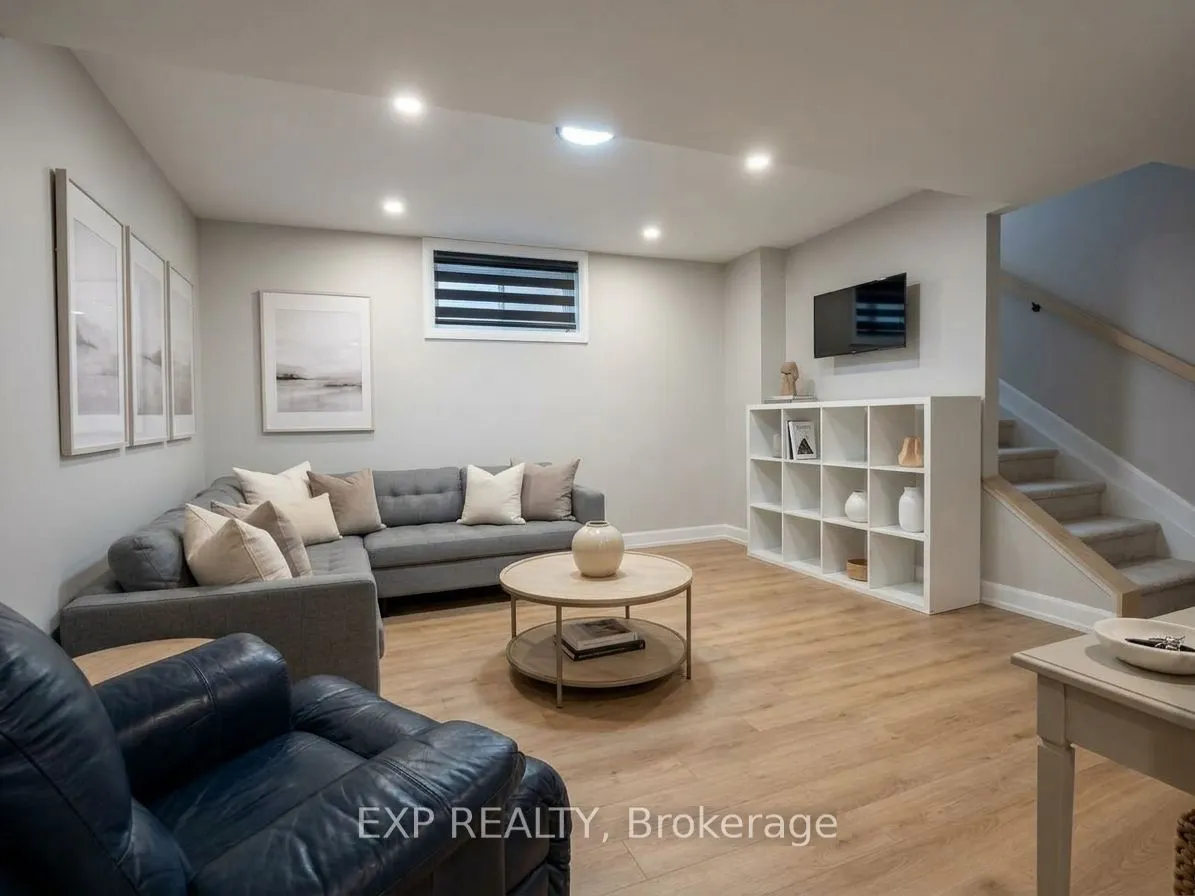 1202 Montblanc Crescent