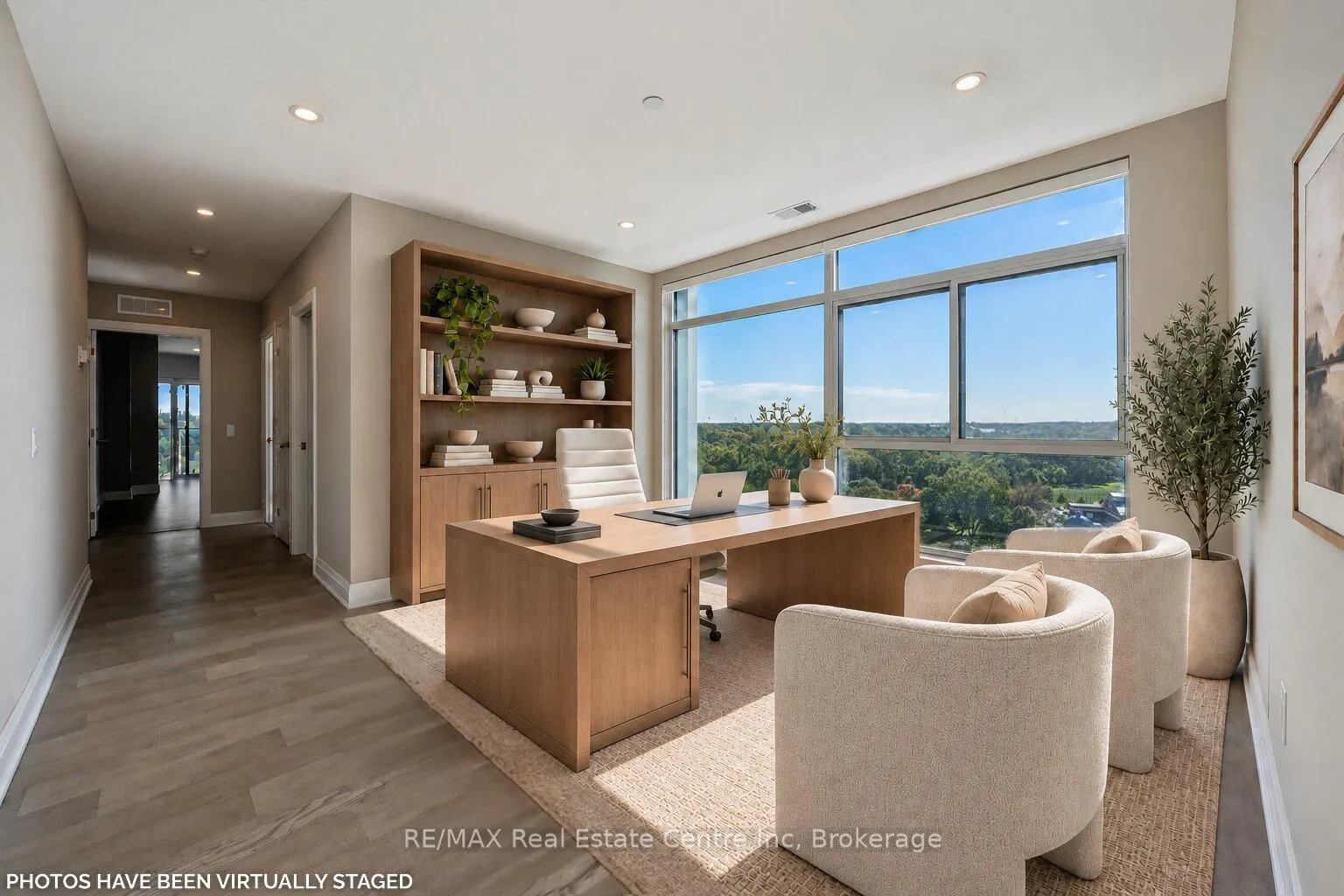 71 Wyndham Street S #1104