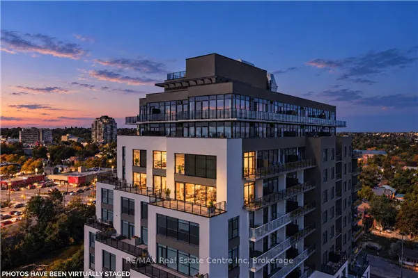 71 Wyndham Street S