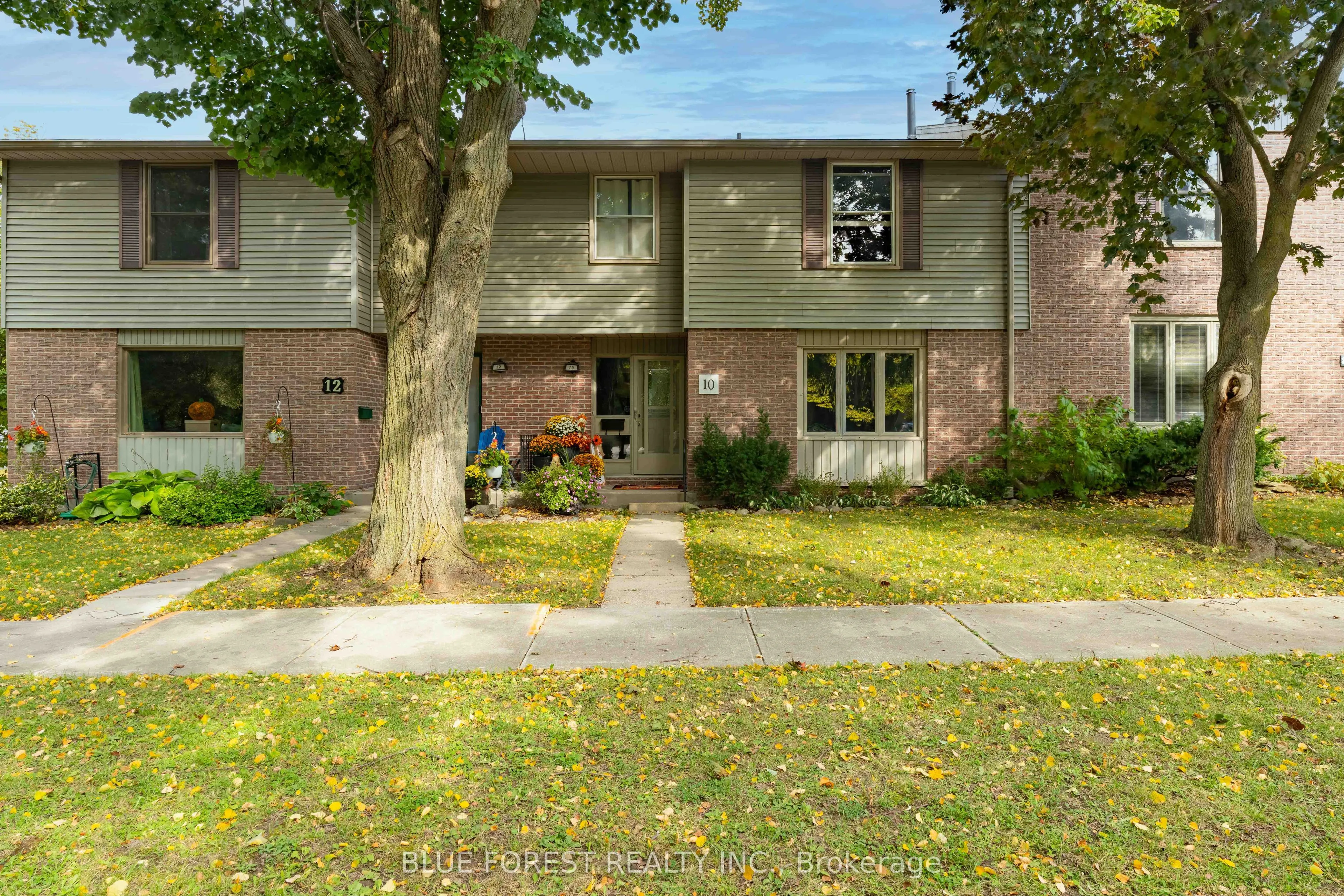 10 Berkshire Court #27 & 58