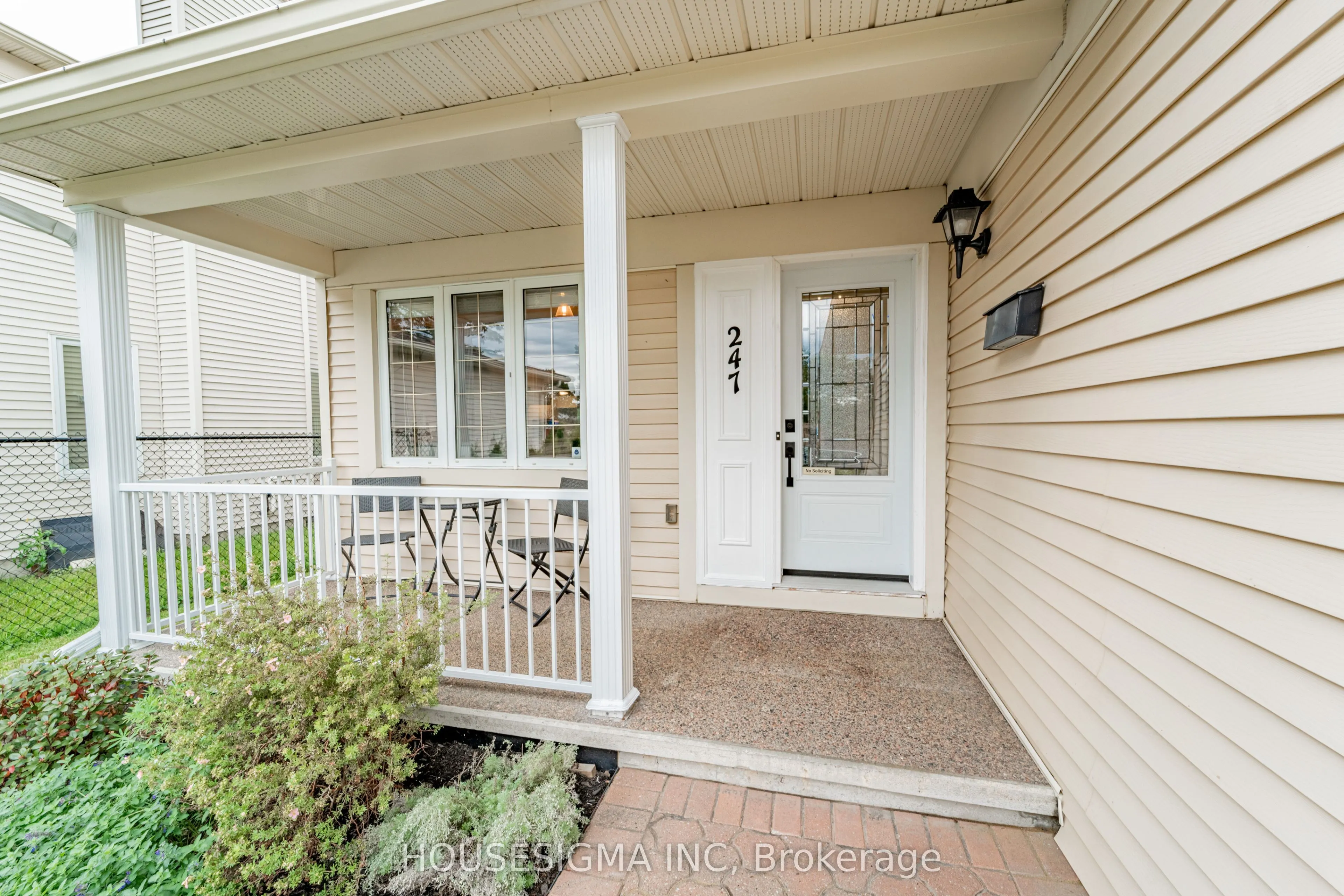 247 Mceachern Crescent