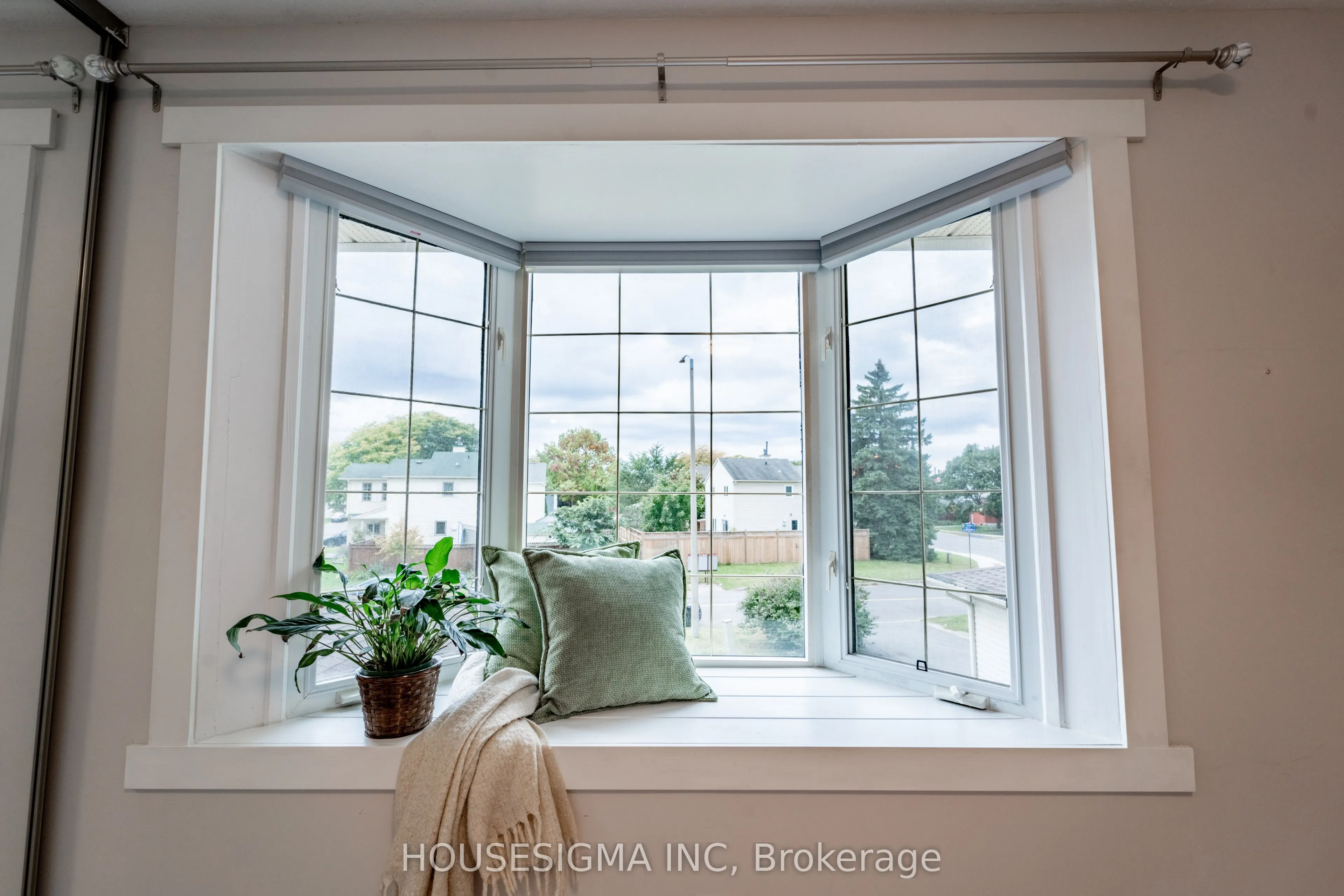 247 Mceachern Crescent