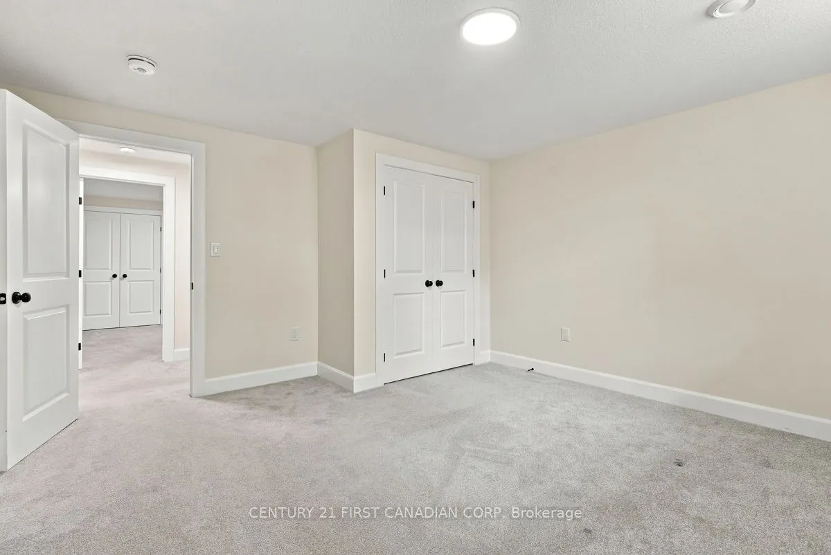12 Briscoe Crescent