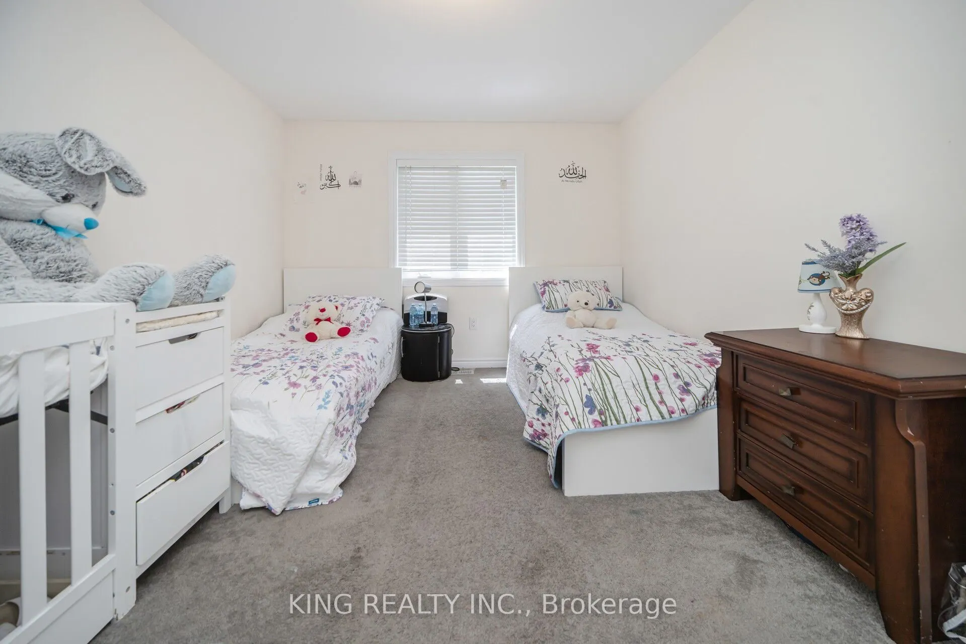 7 Todd Crescent