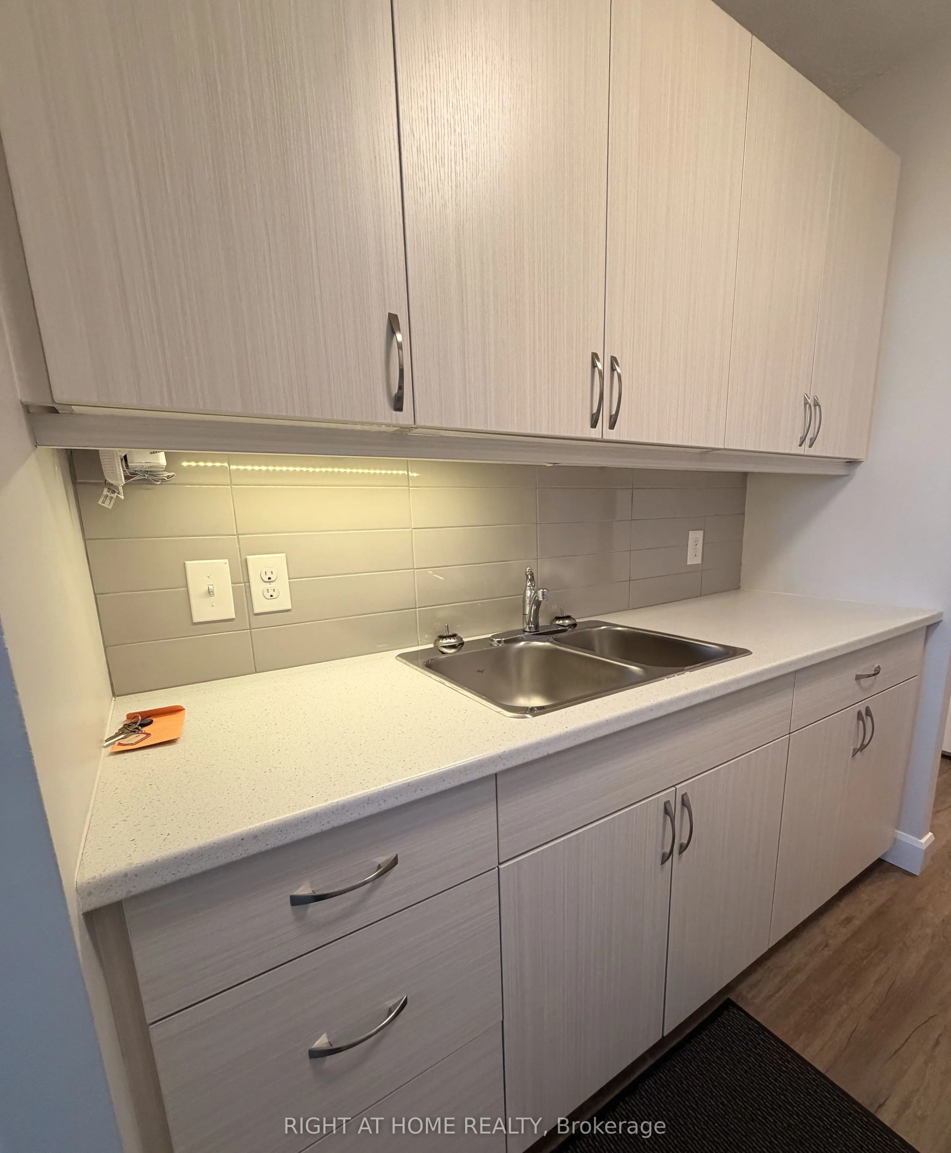 215 Glenridge Avenue #505