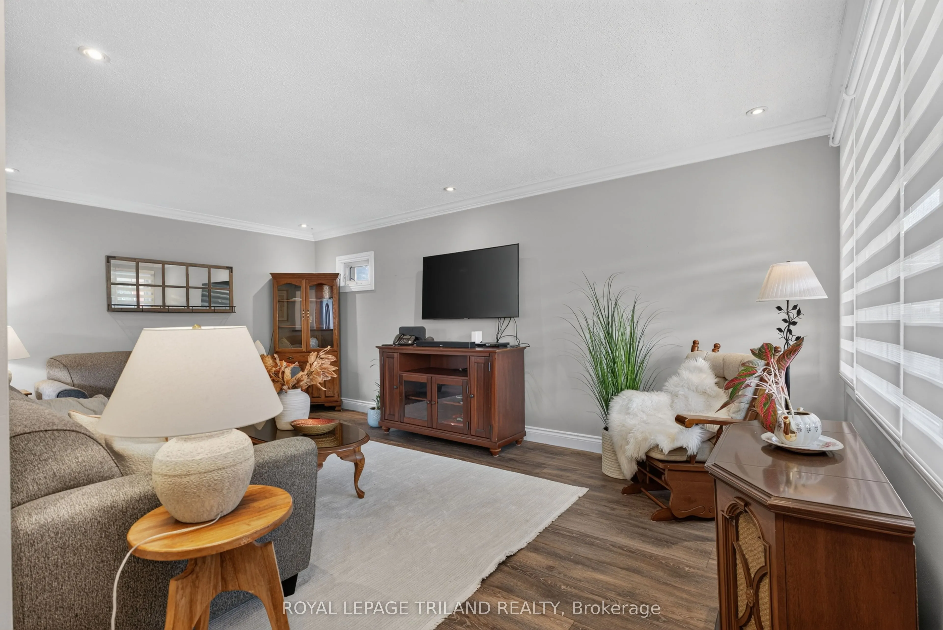 21 Jena Crescent