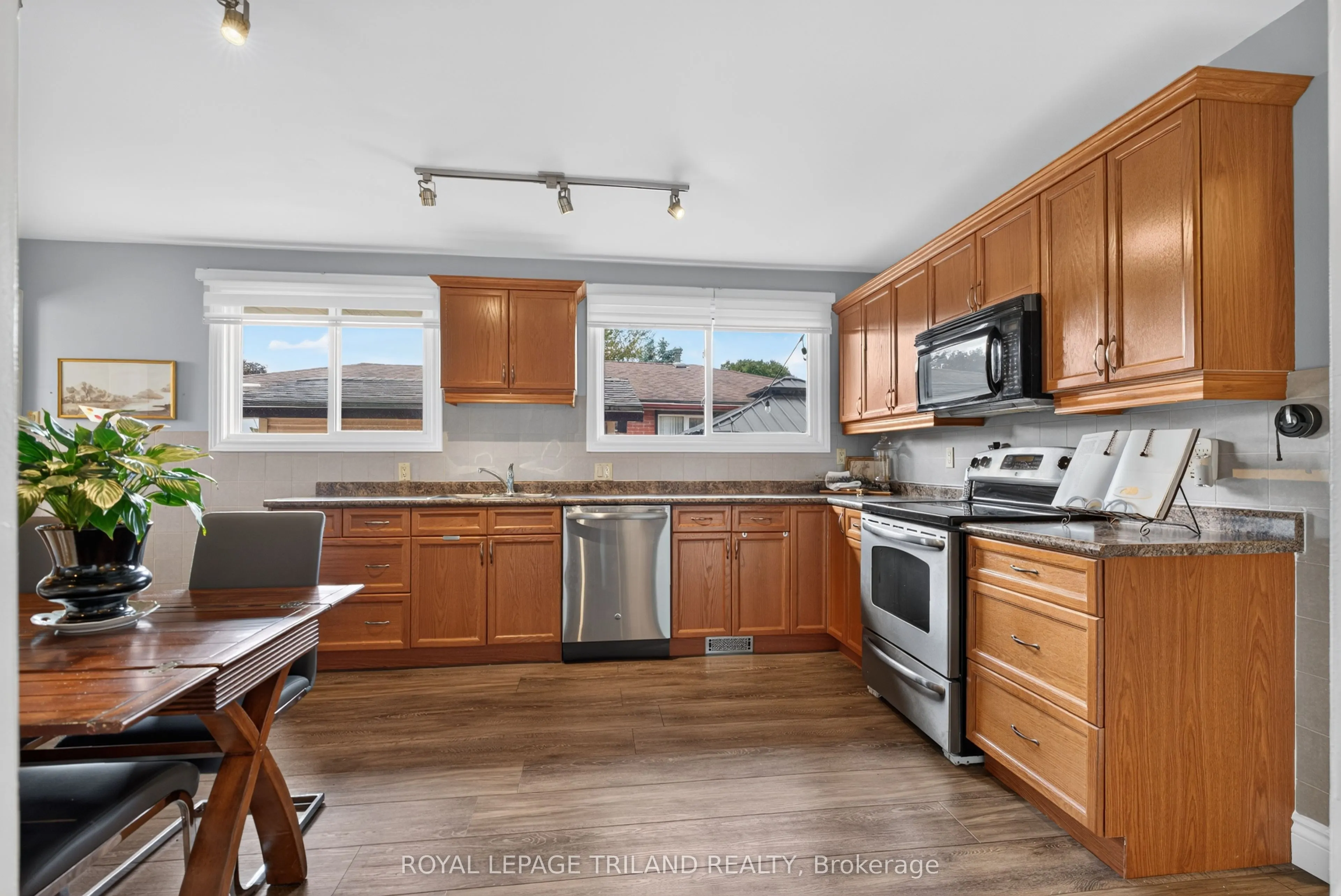 21 Jena Crescent