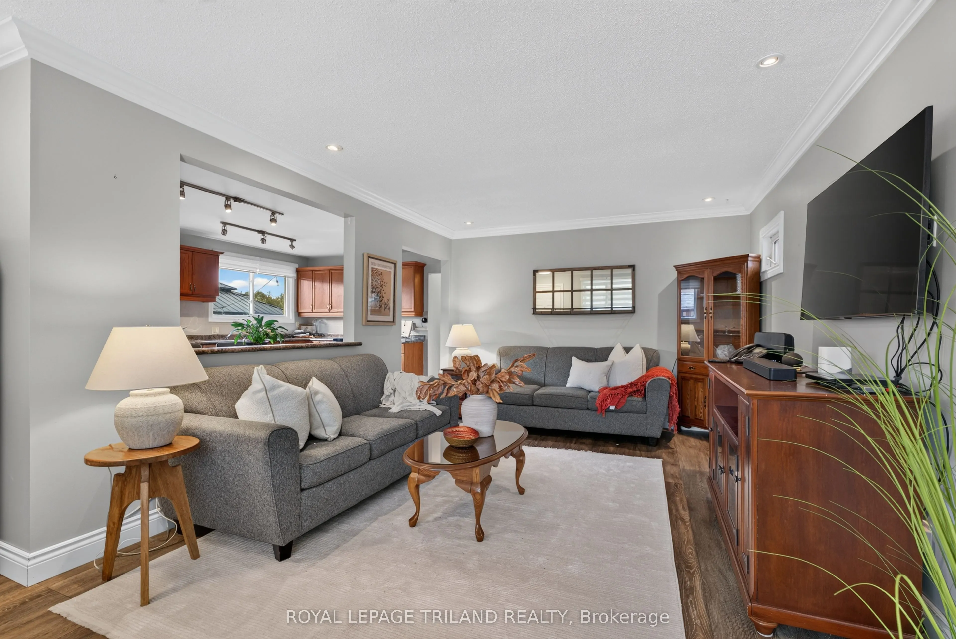 21 Jena Crescent
