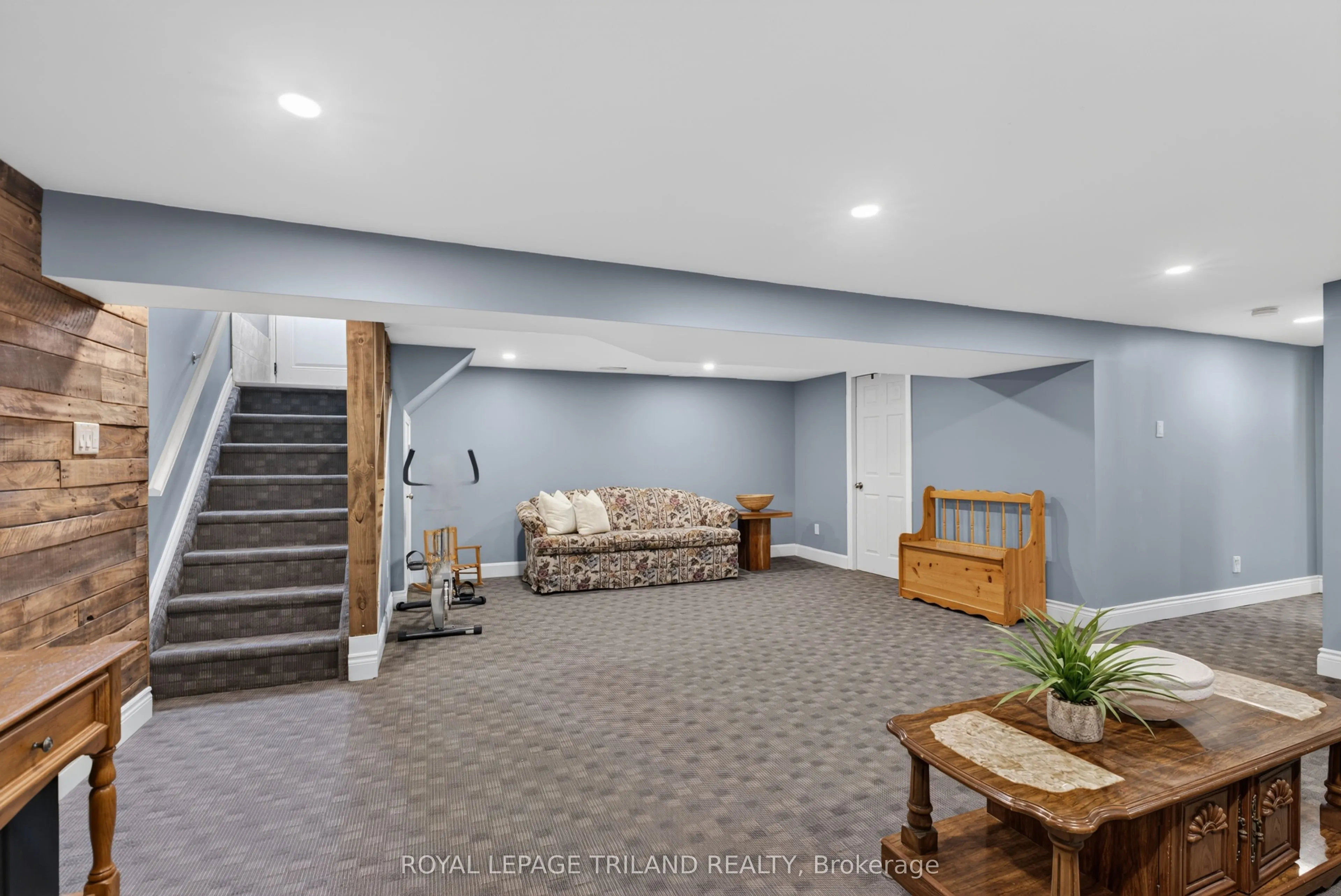 21 Jena Crescent
