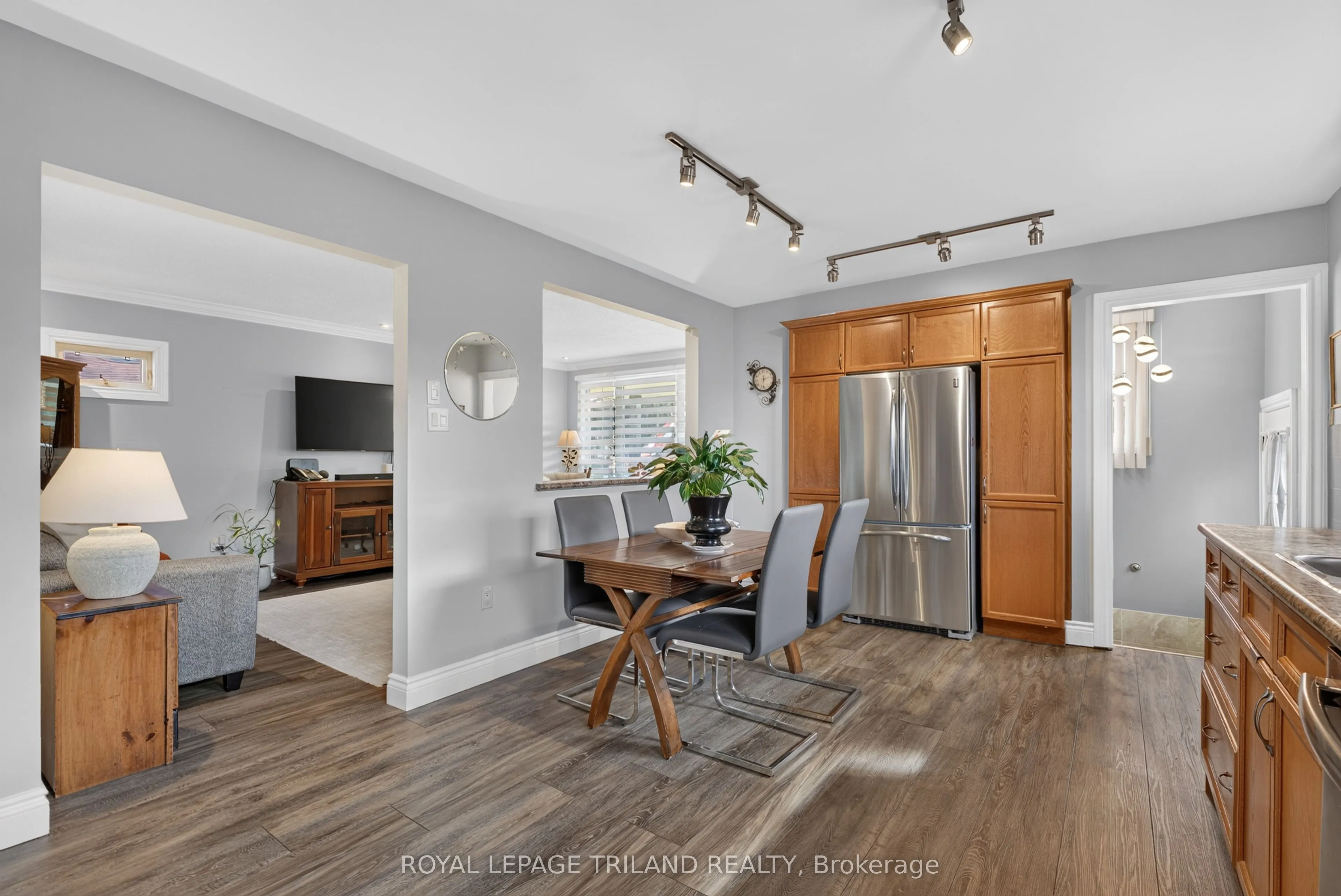 21 Jena Crescent