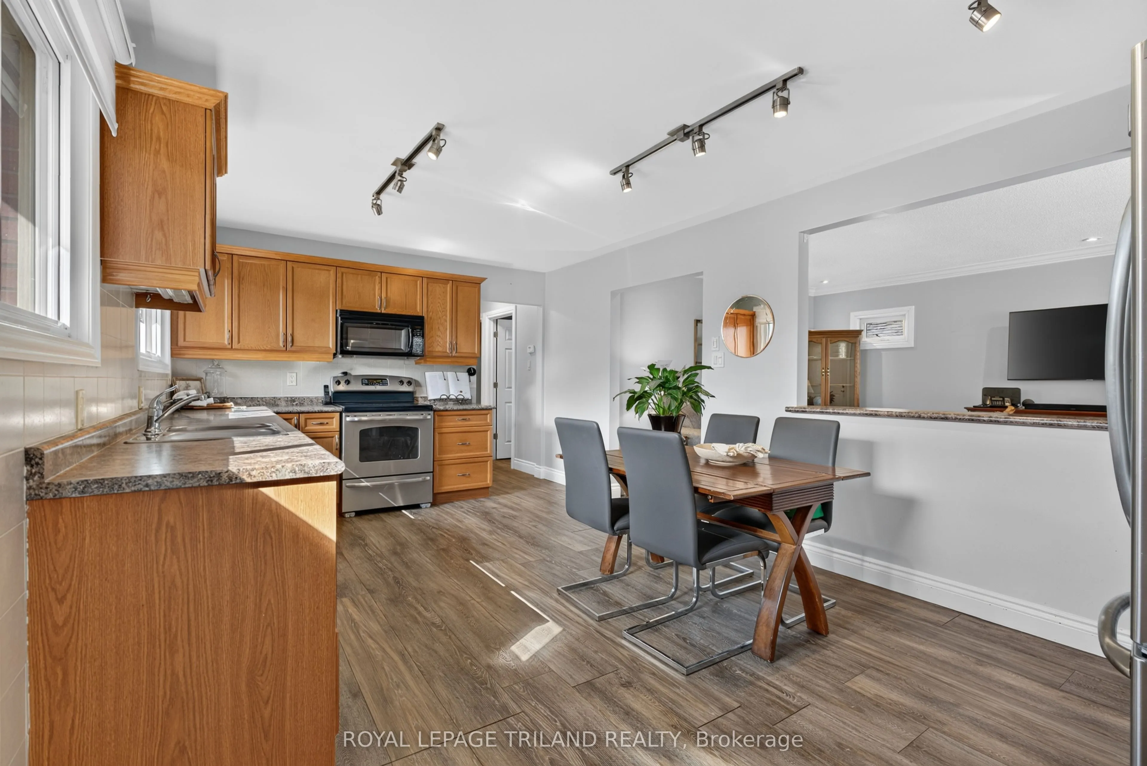 21 Jena Crescent