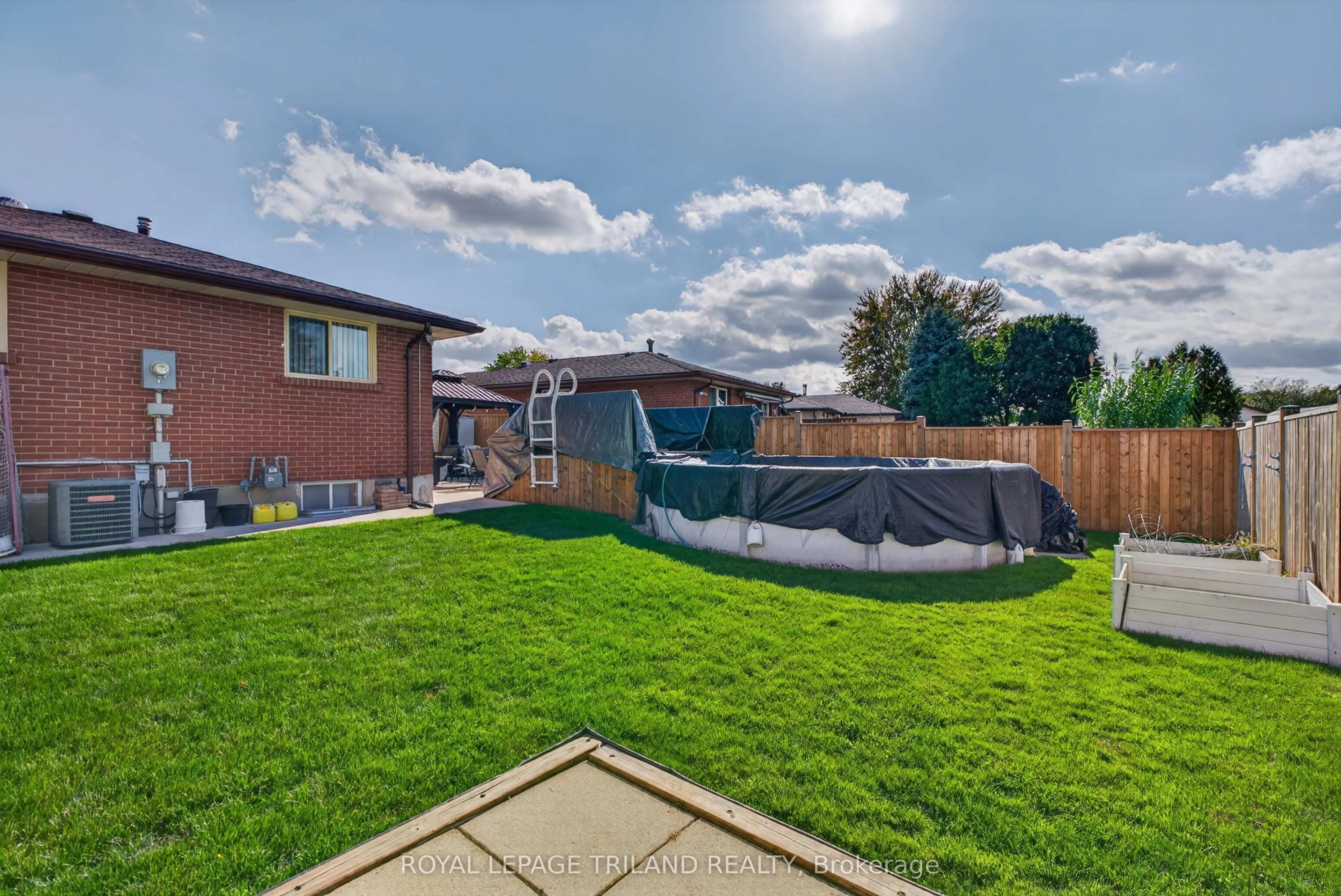 21 Jena Crescent