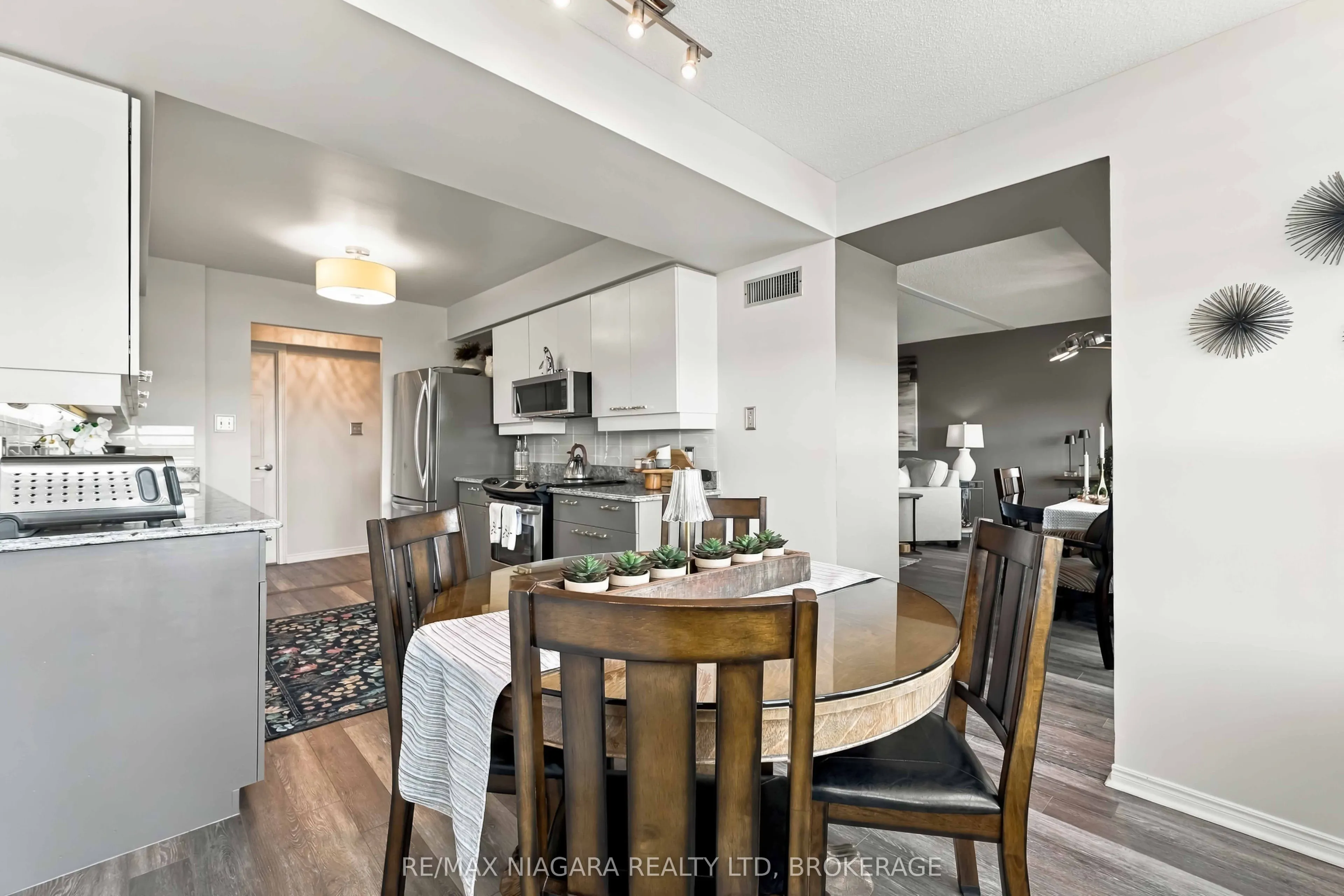 5100 Dorchester Road #704