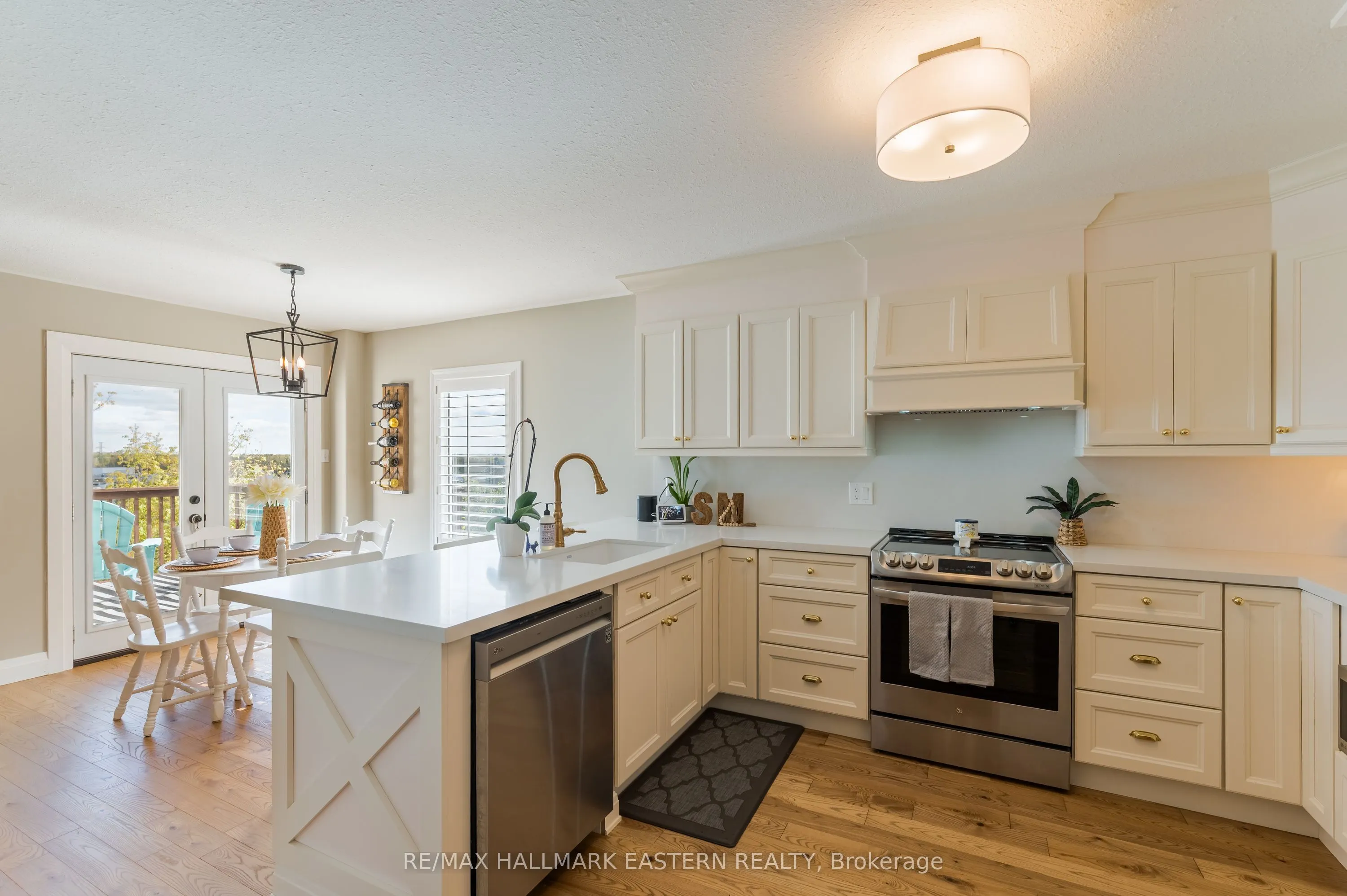 688 Trailview Drive
