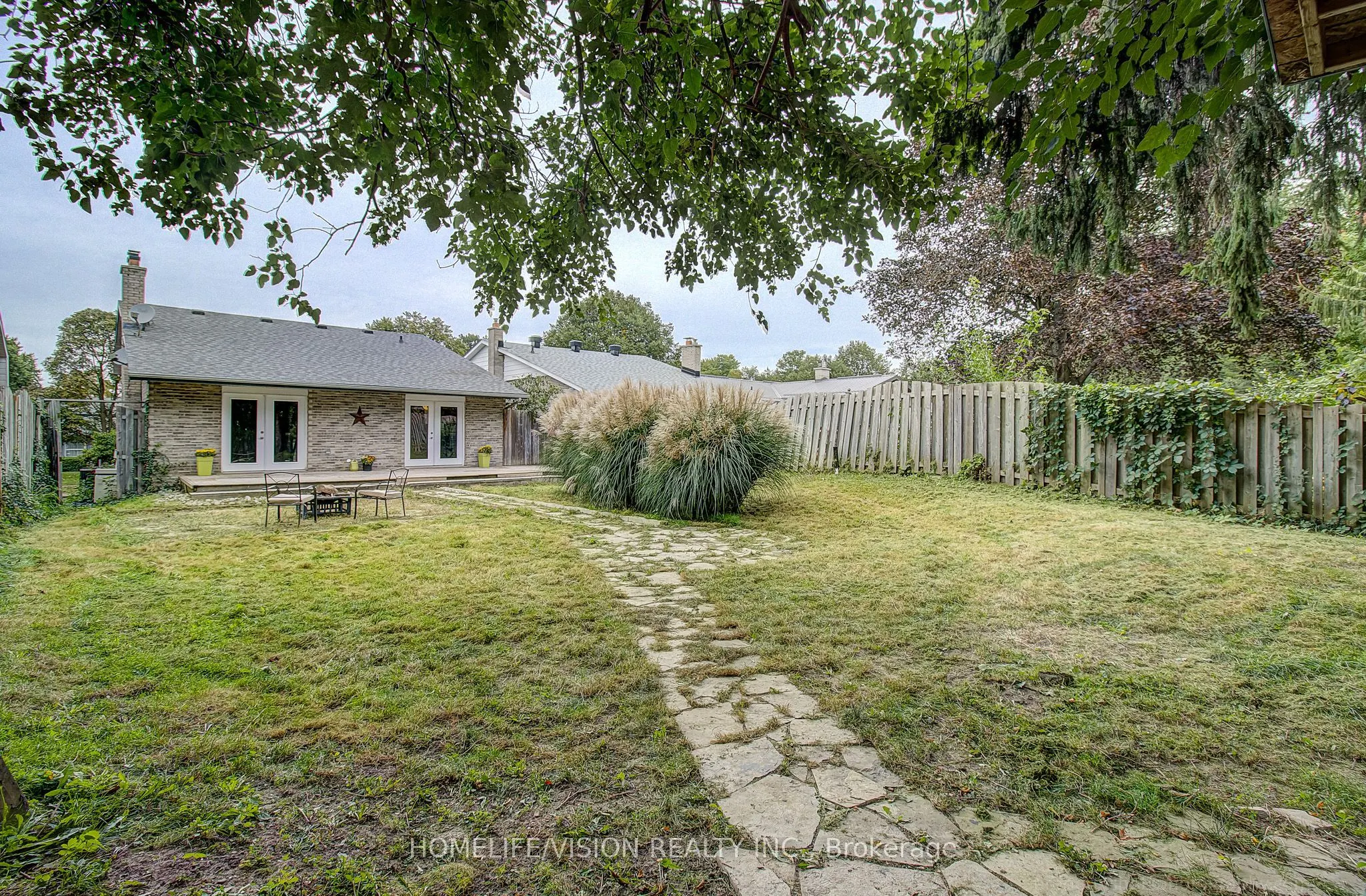 25 Radcliffe Drive