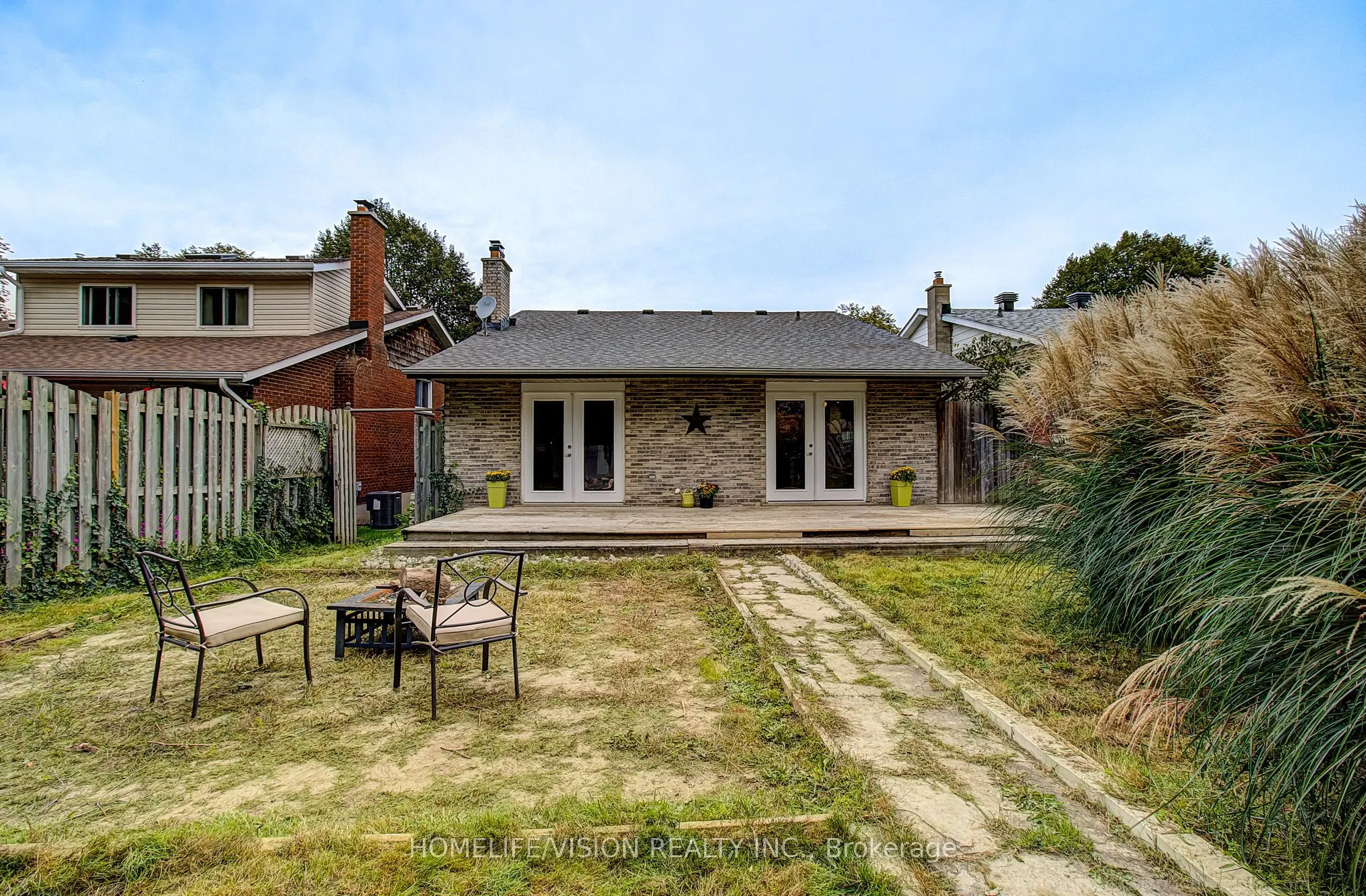 25 Radcliffe Drive