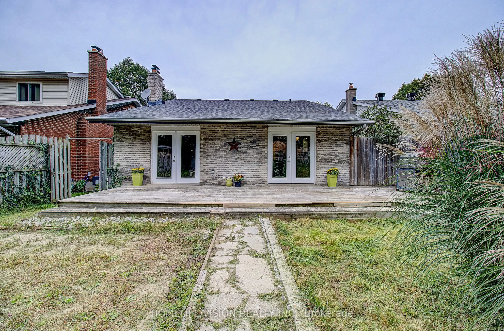 25 Radcliffe Drive