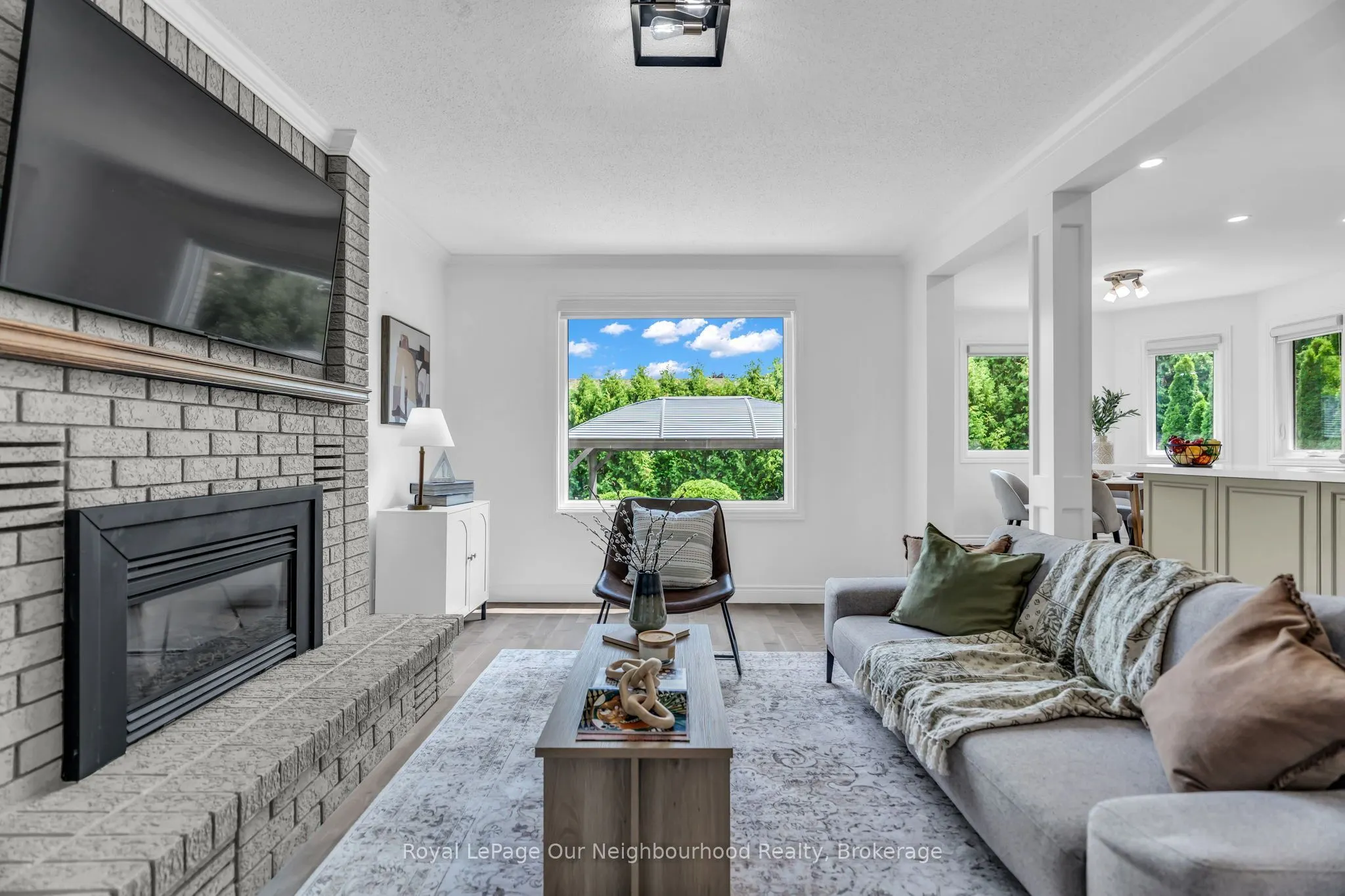 135 Kanata Crescent