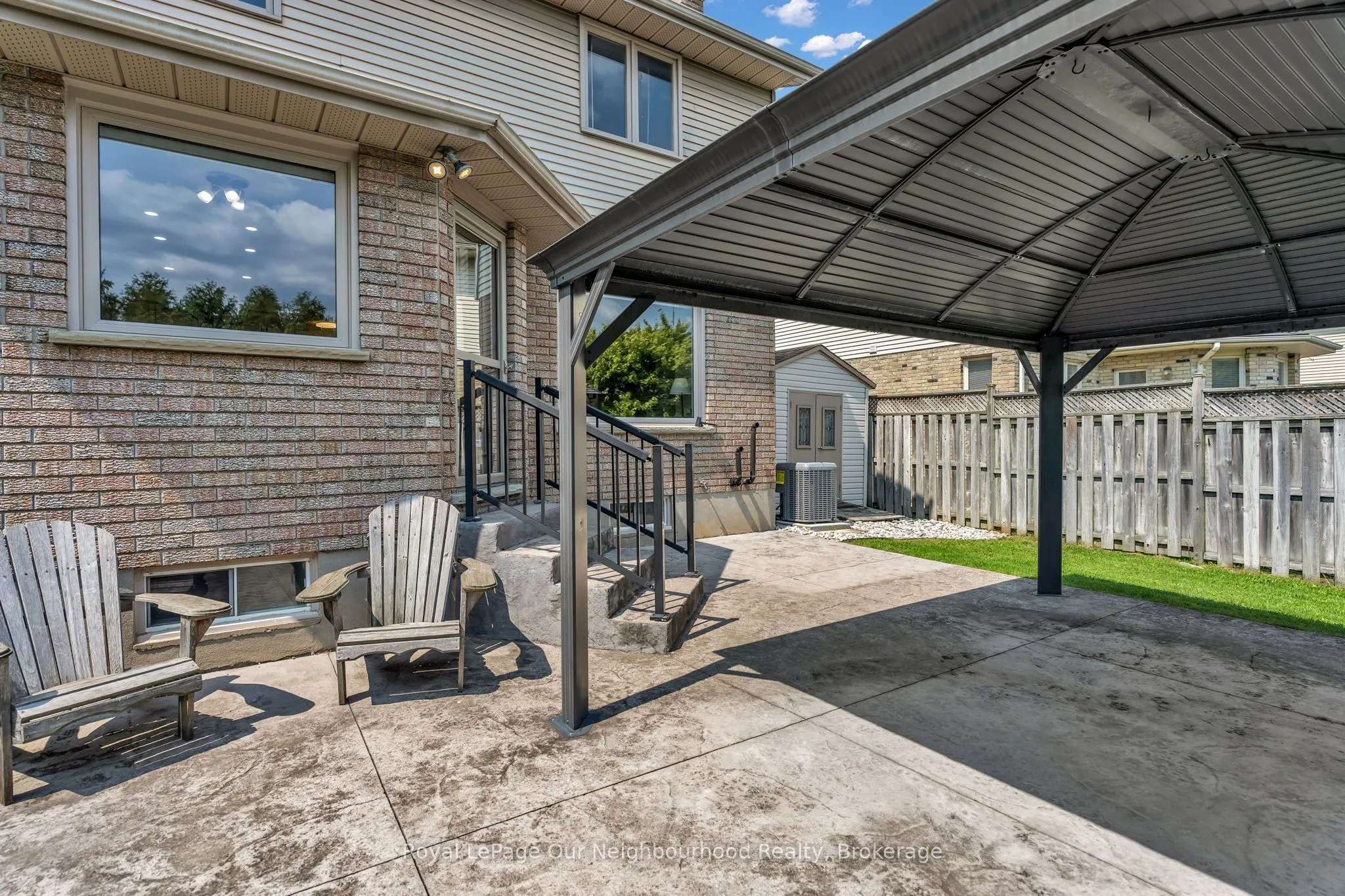 135 Kanata Crescent