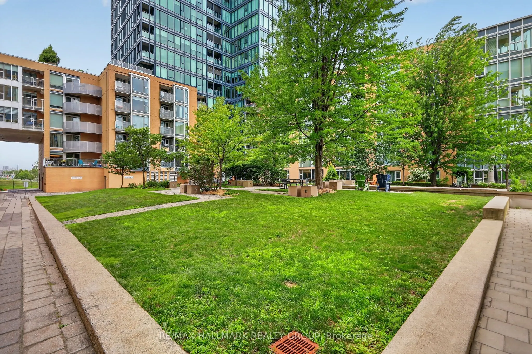 250 Lett Street #405
