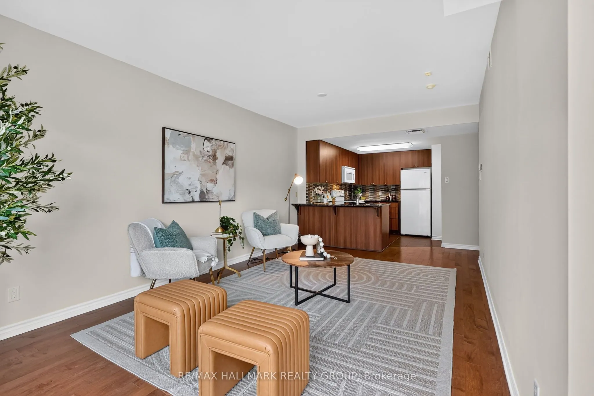 250 Lett Street #405