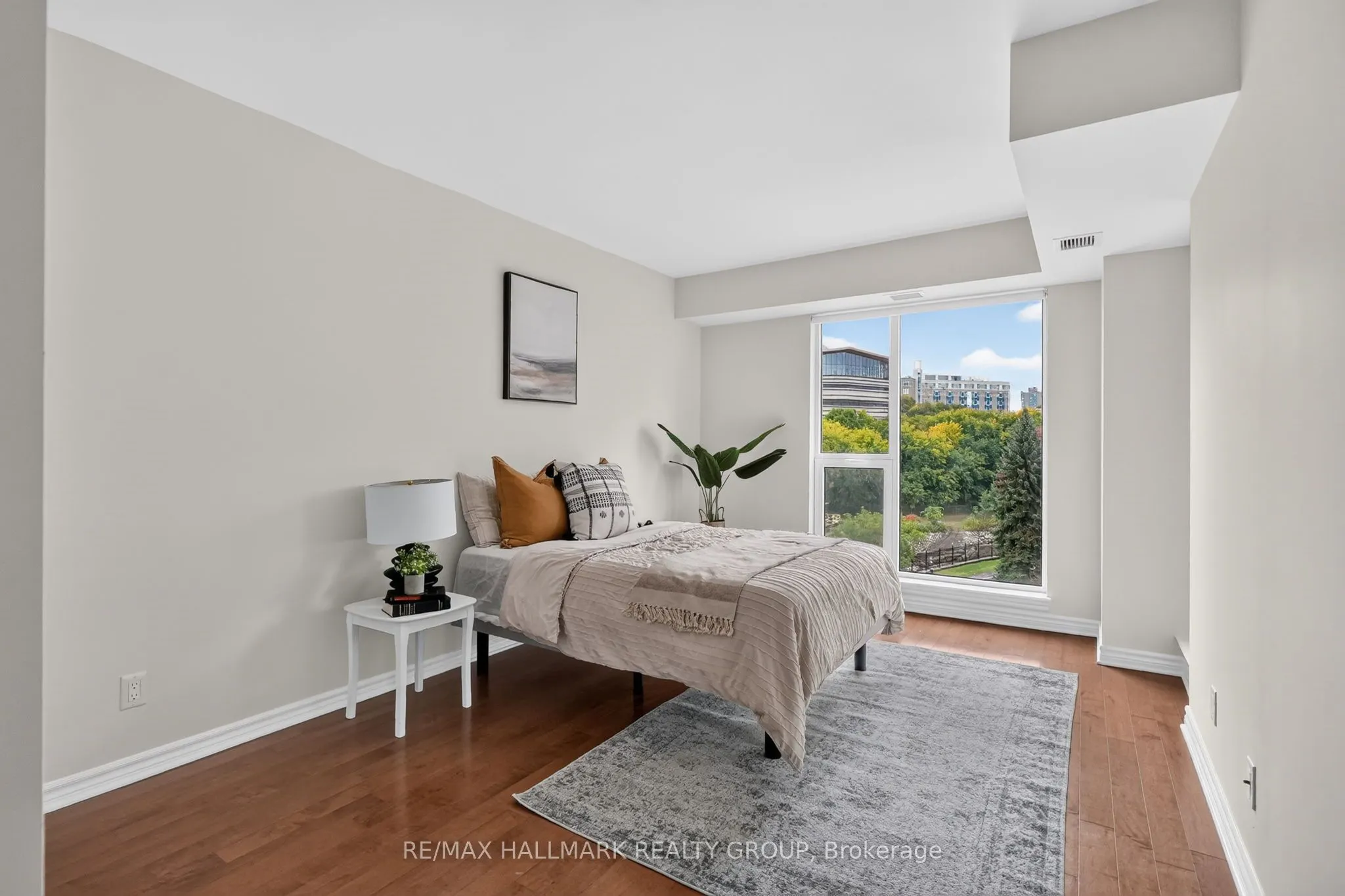 250 Lett Street #405