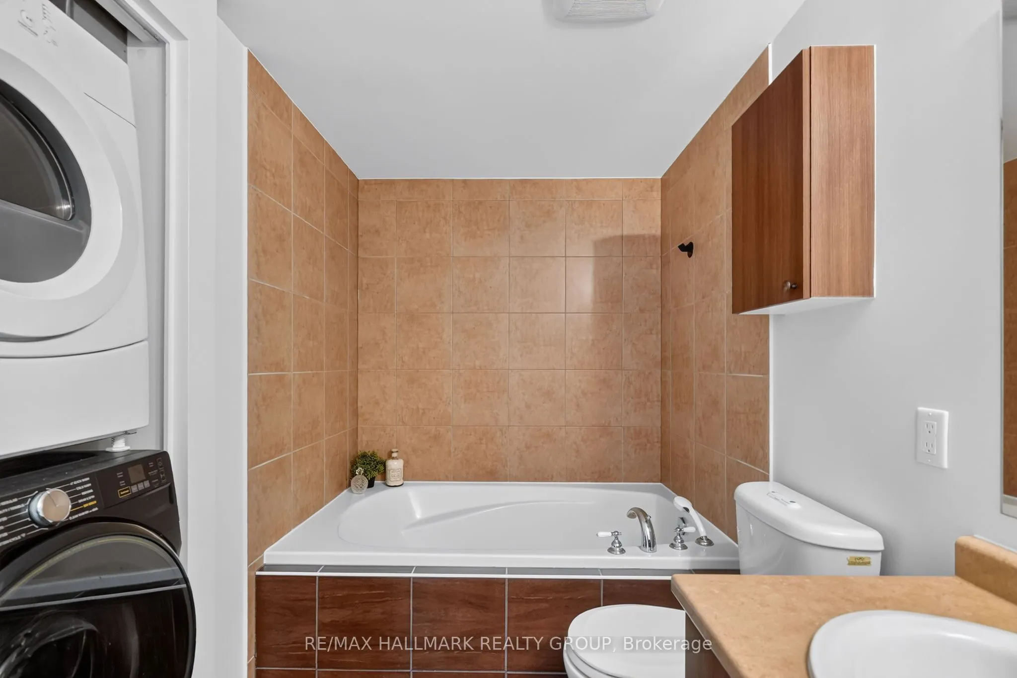 250 Lett Street #405