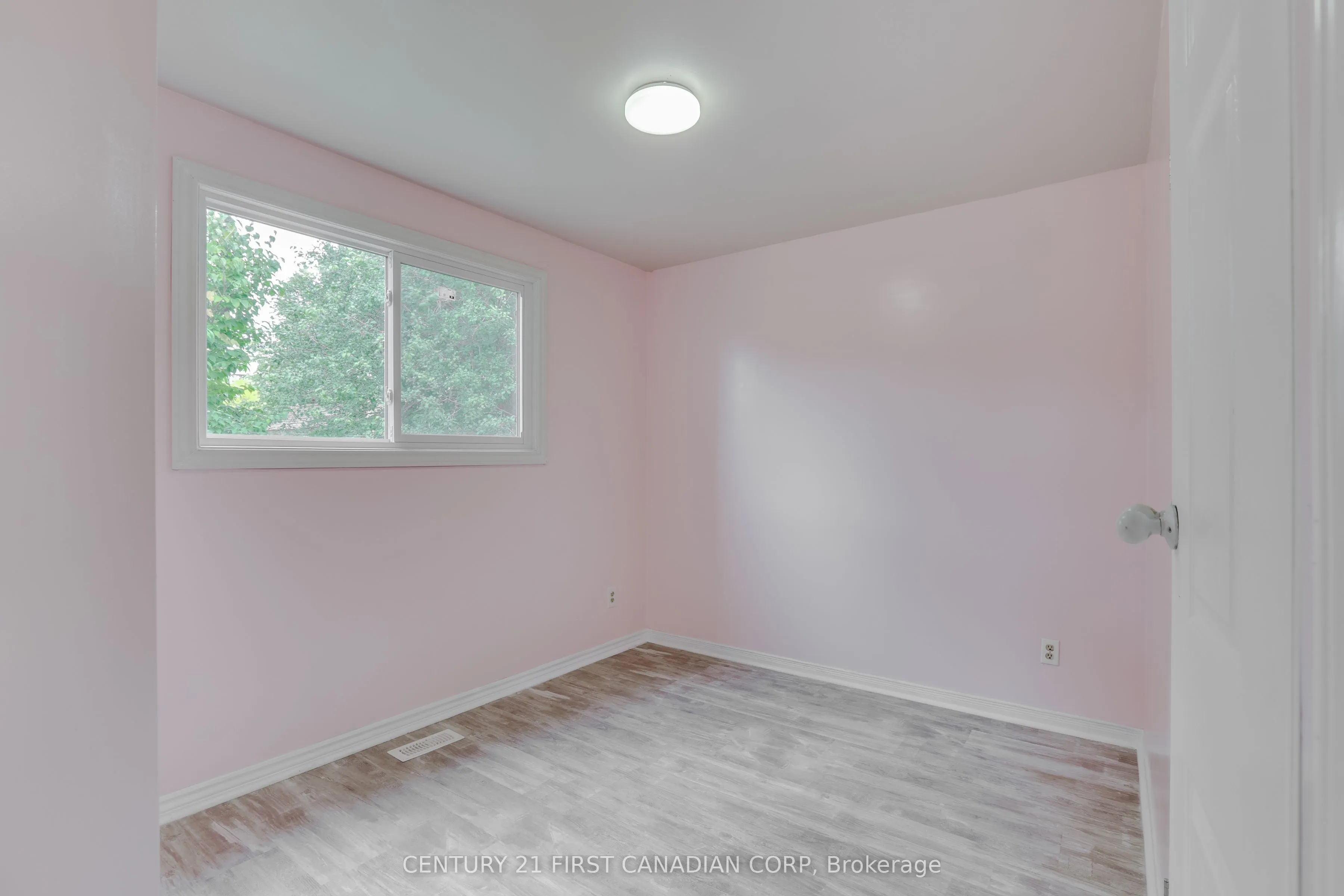 63 Renny Crescent #MAIN