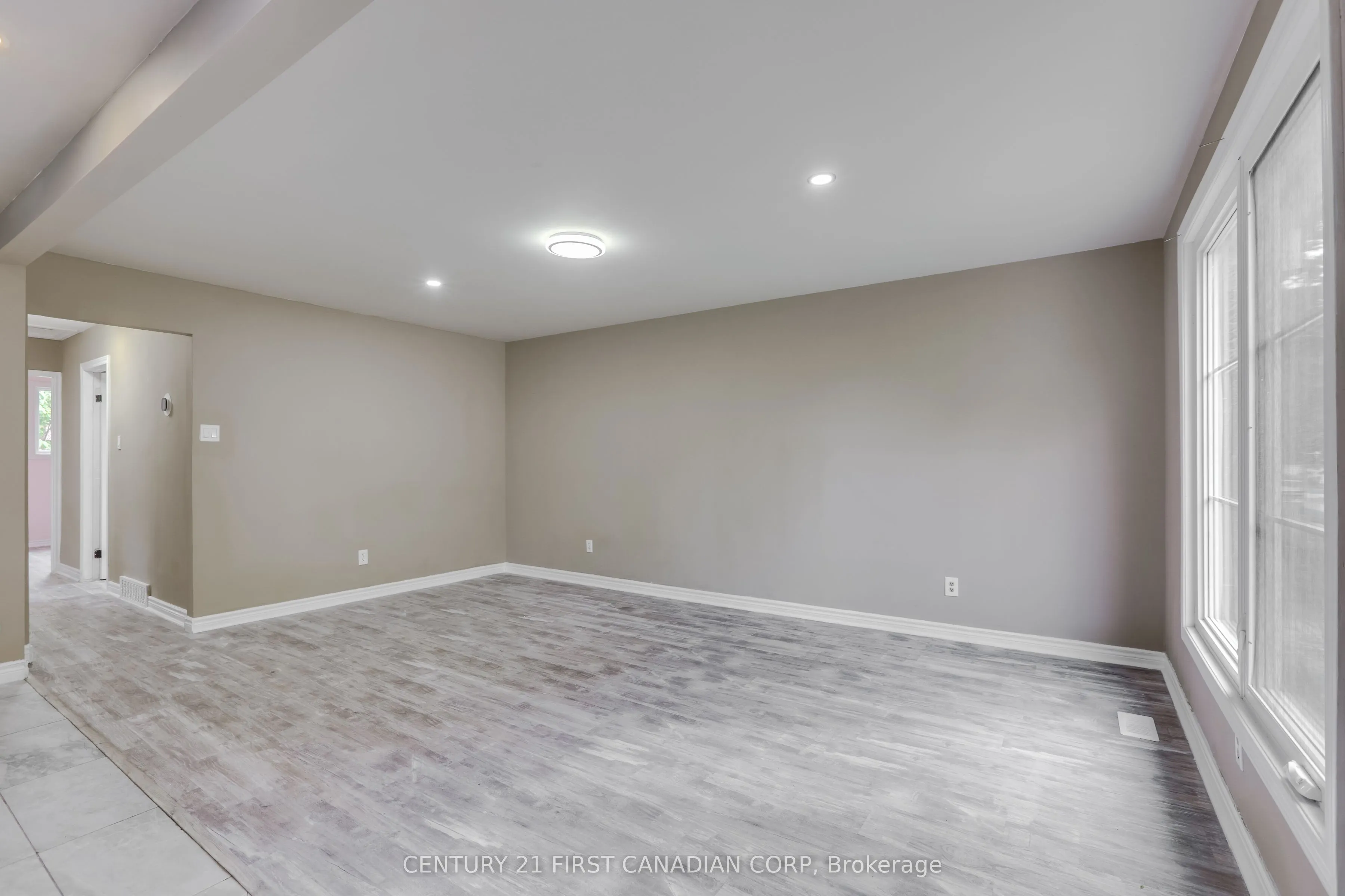 63 Renny Crescent #MAIN