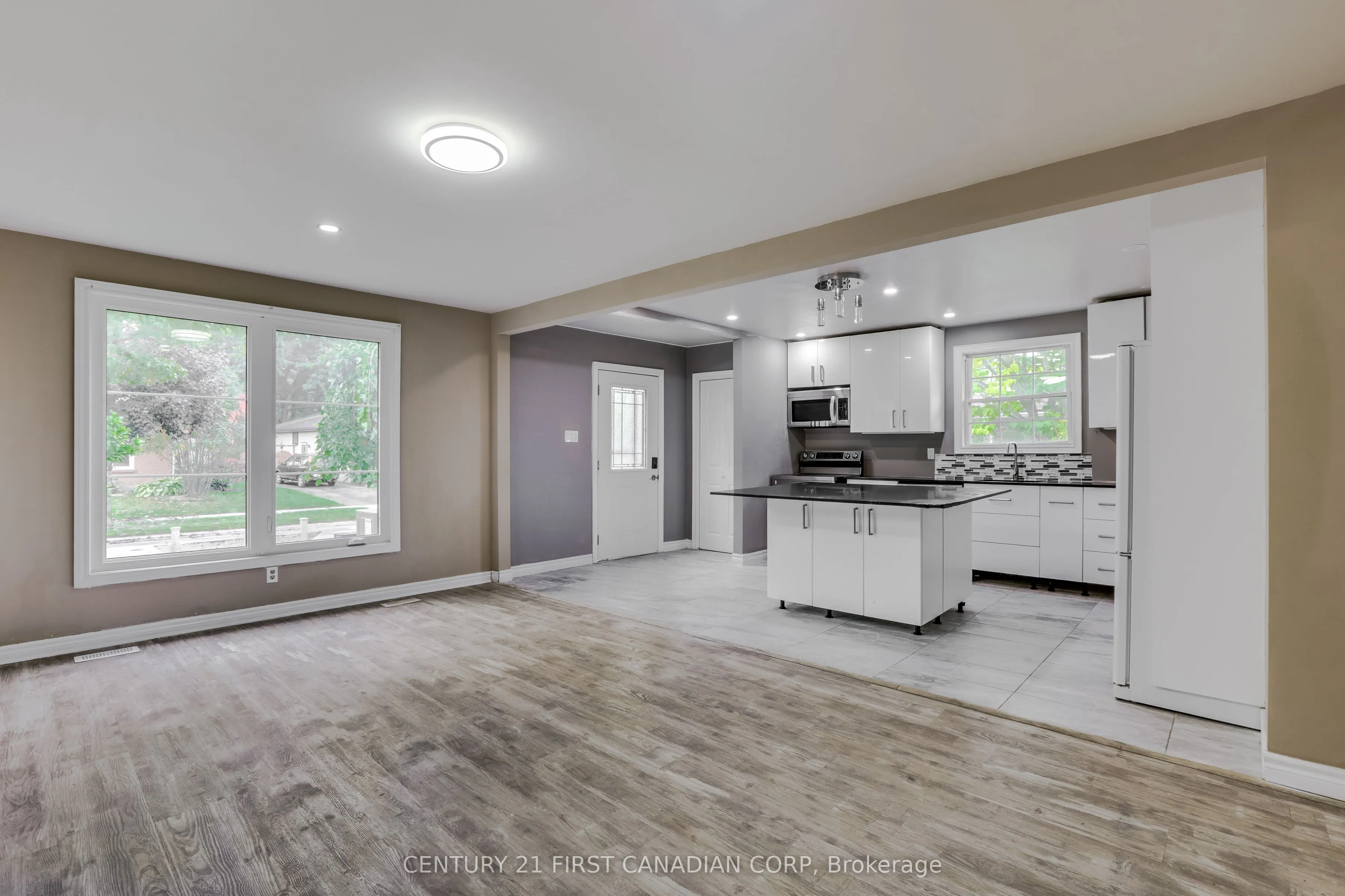 63 Renny Crescent #MAIN