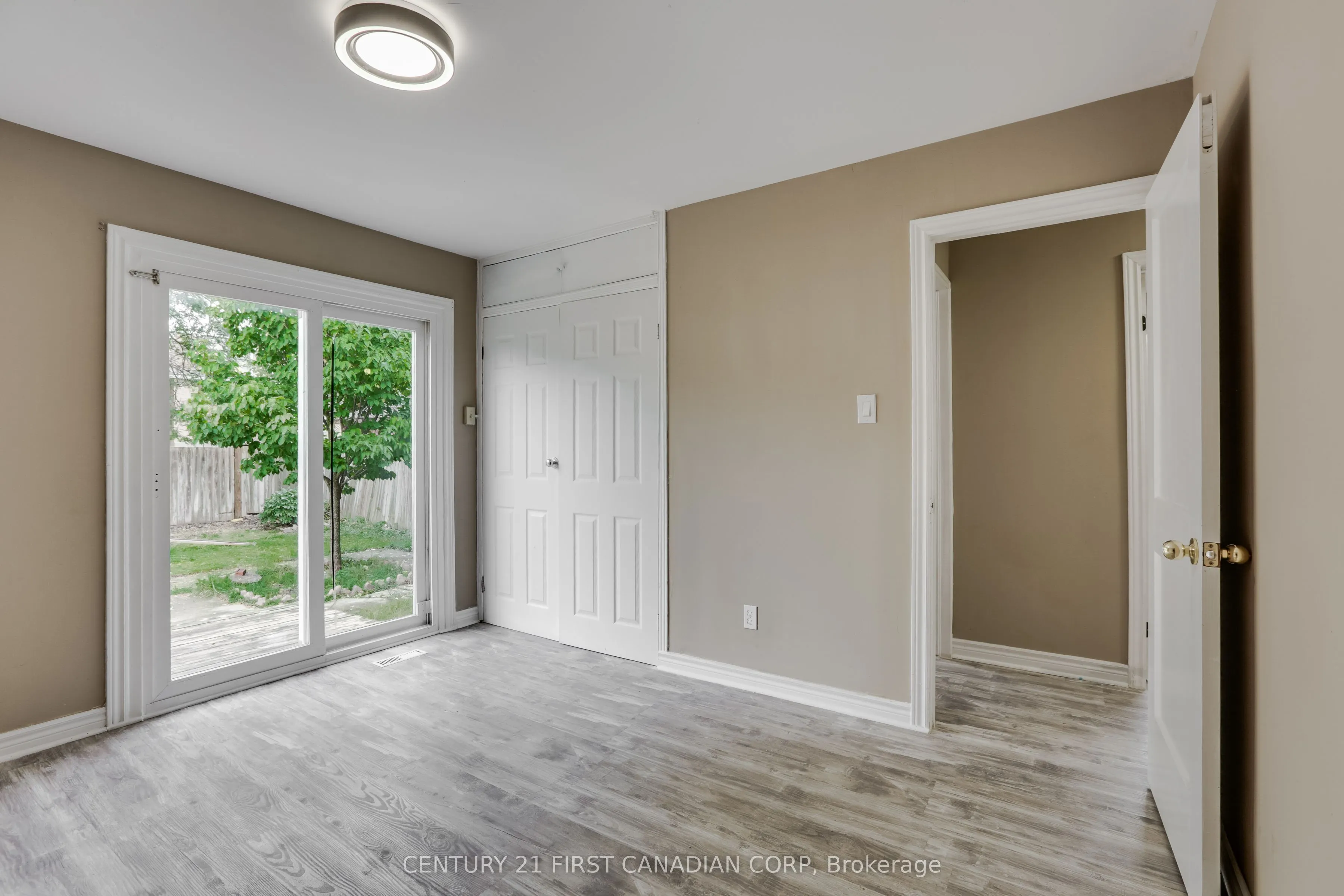 63 Renny Crescent #MAIN
