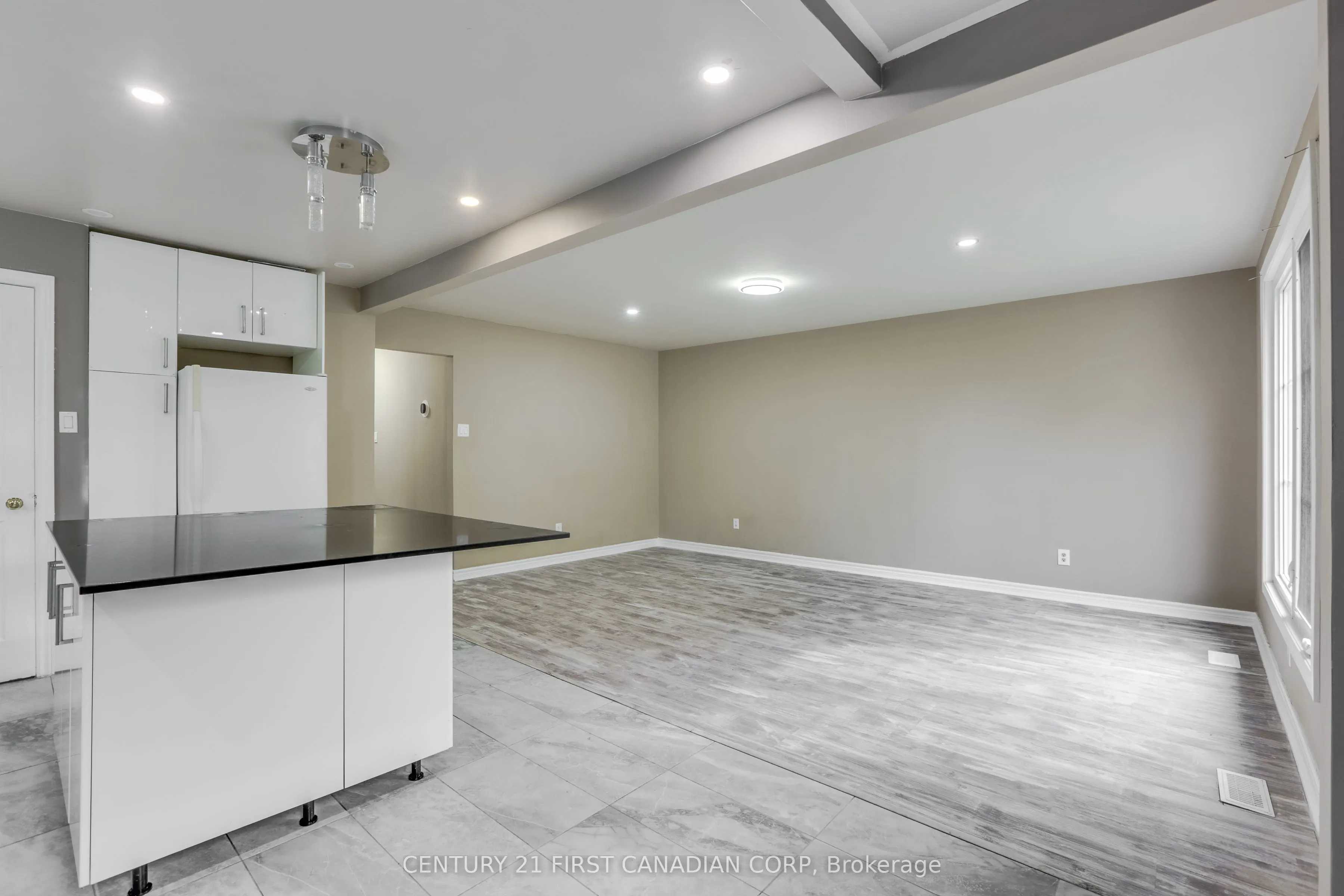 63 Renny Crescent #MAIN
