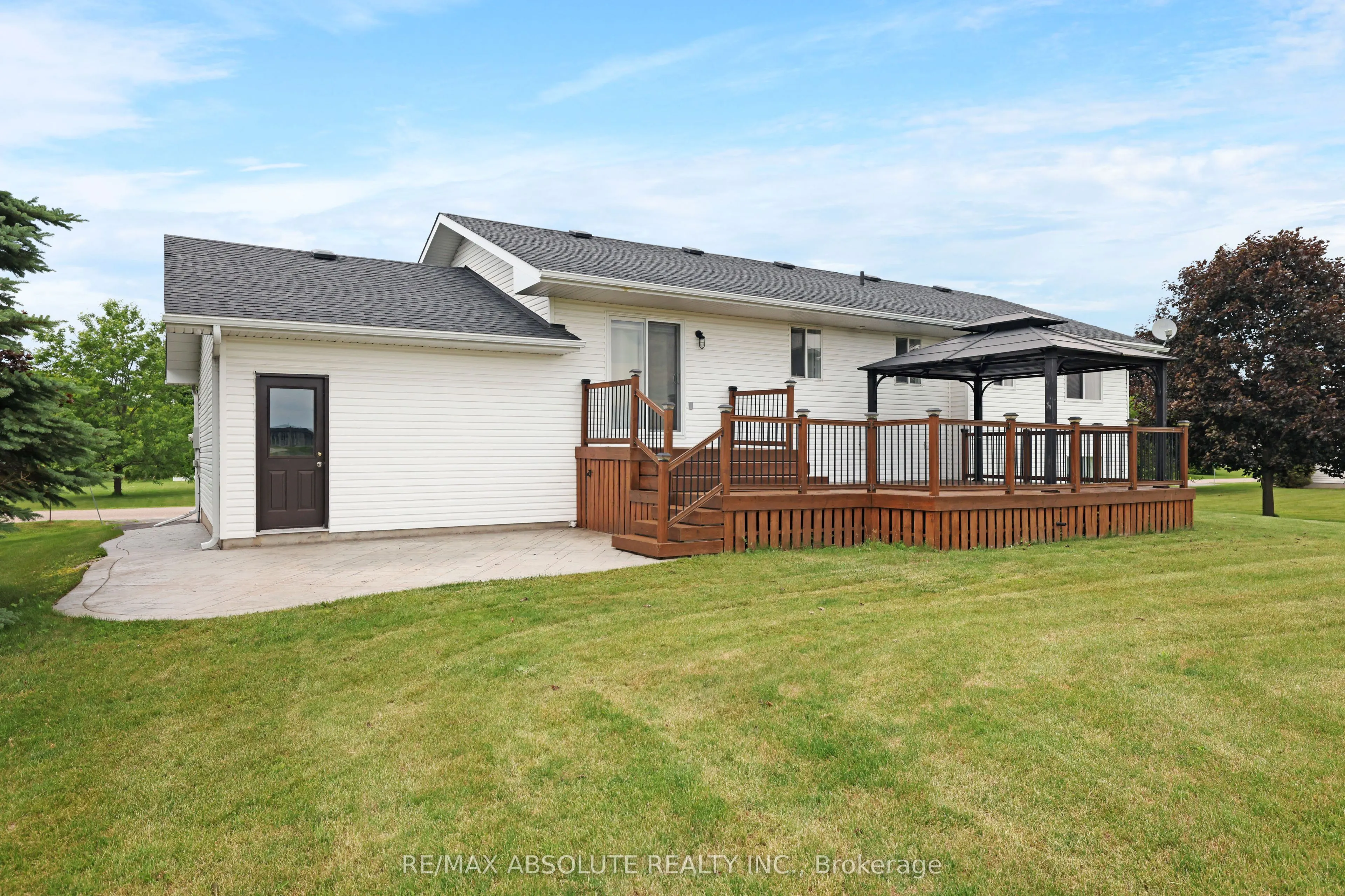 14 Riley Crescent