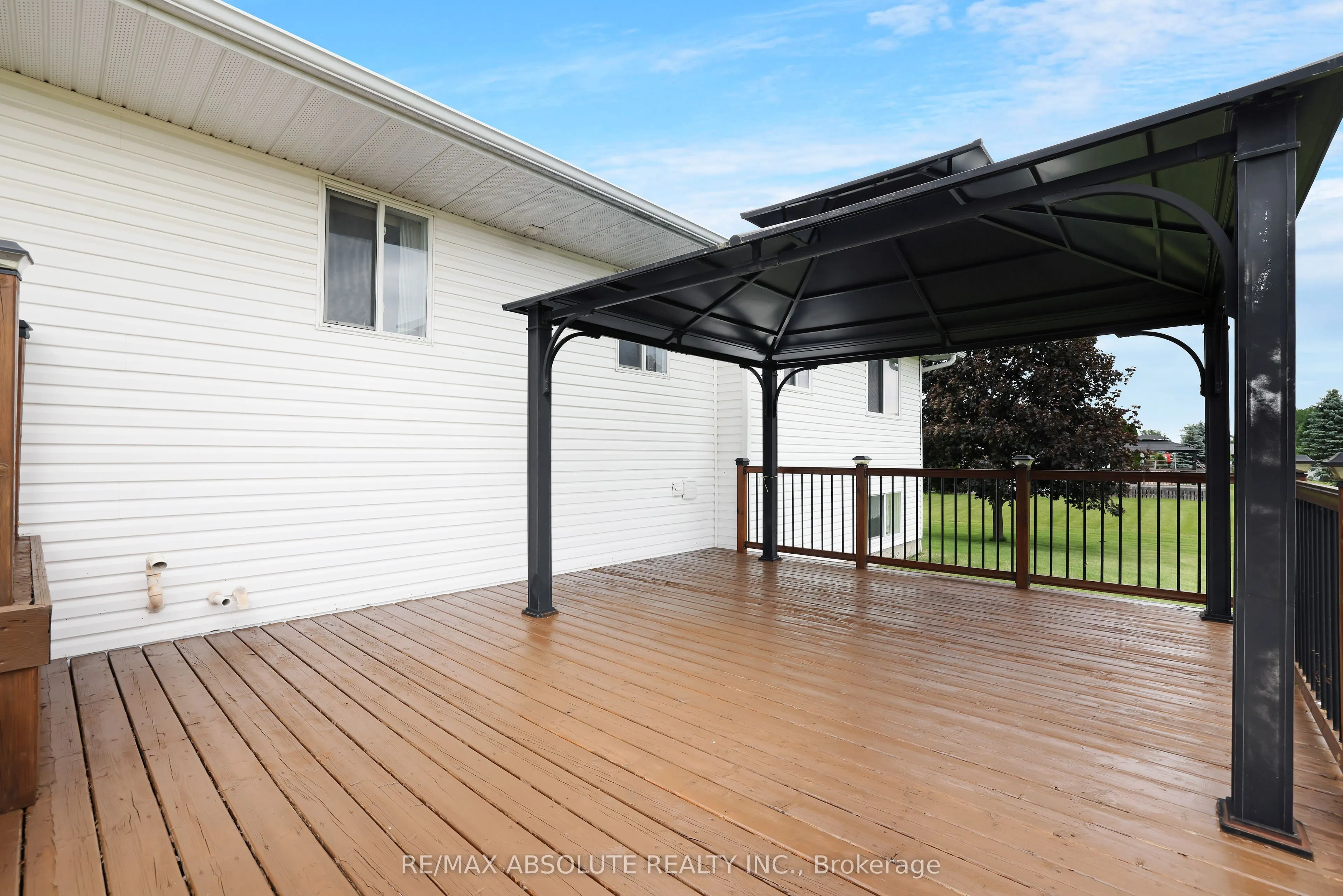 14 Riley Crescent