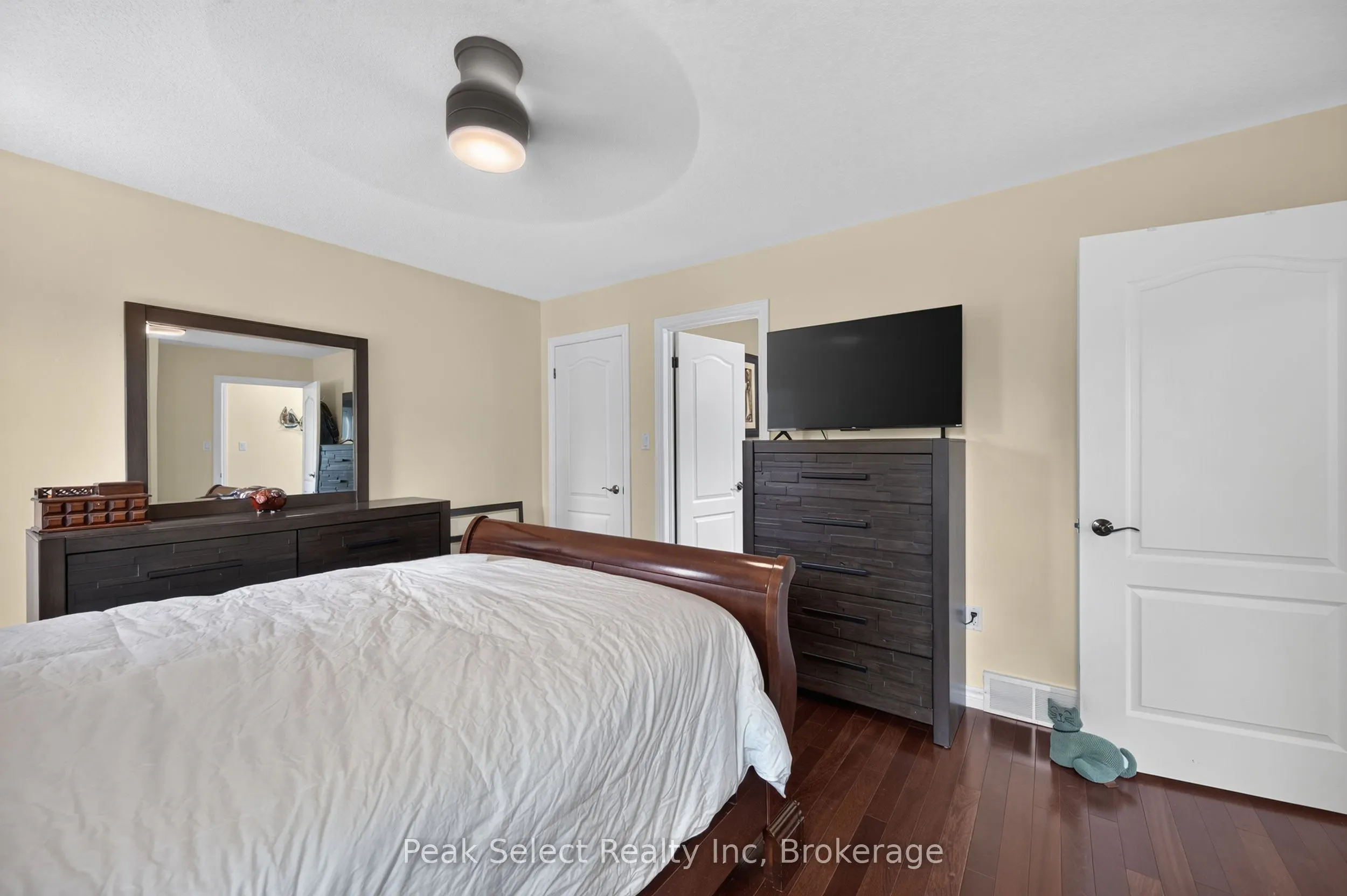 88 Saxonville Court