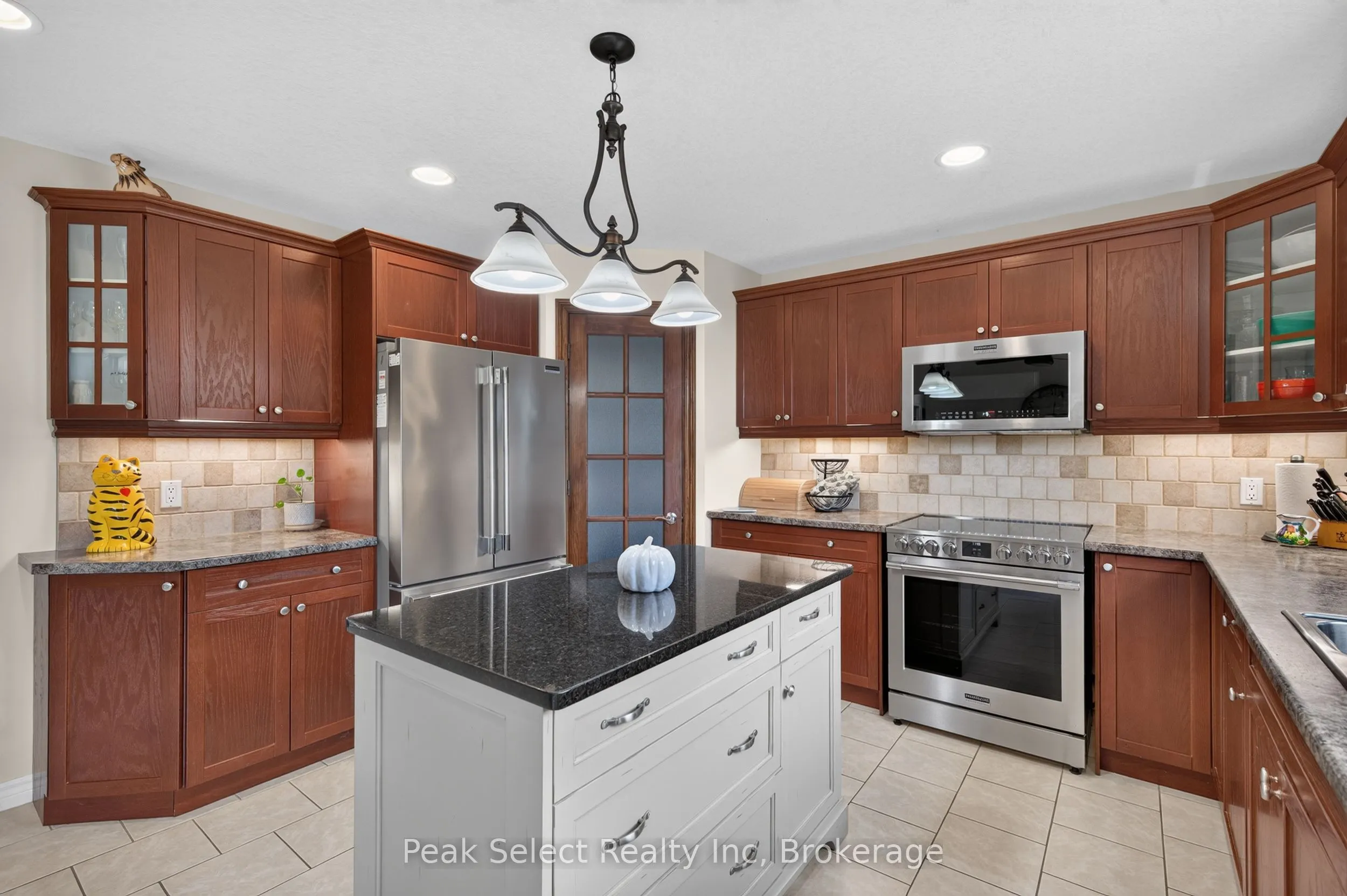 88 Saxonville Court