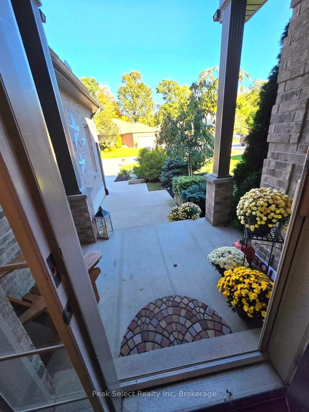 88 Saxonville Court