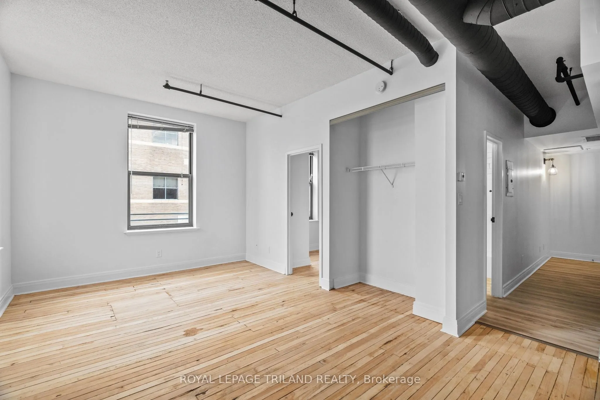 330 Clarence Street #506