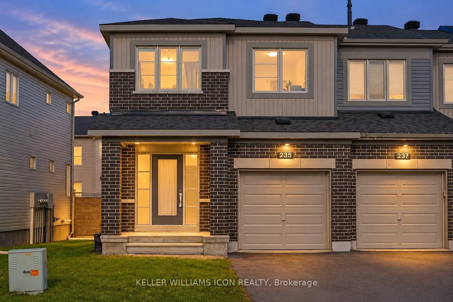 235 Bandelier Way
