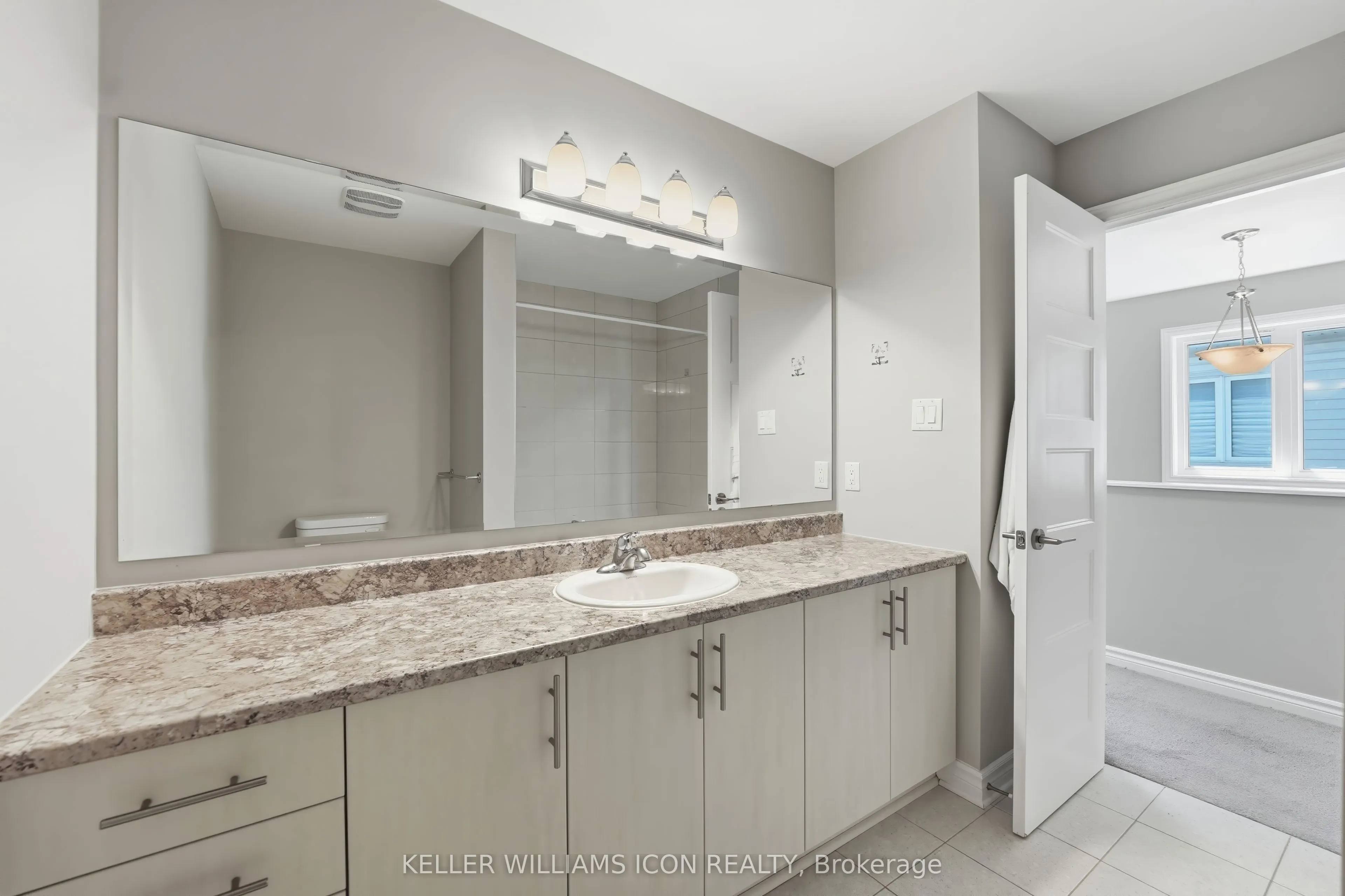 235 Bandelier Way