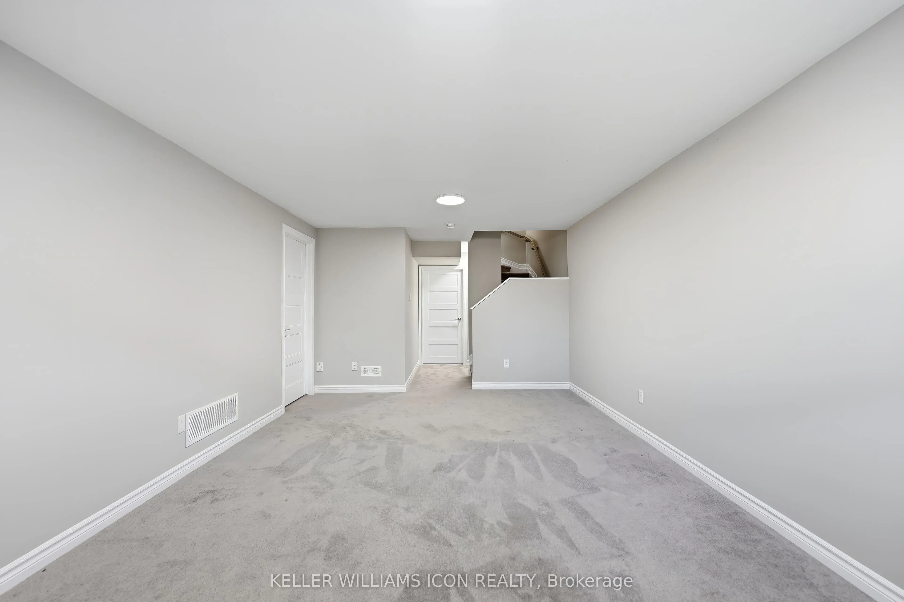 235 Bandelier Way