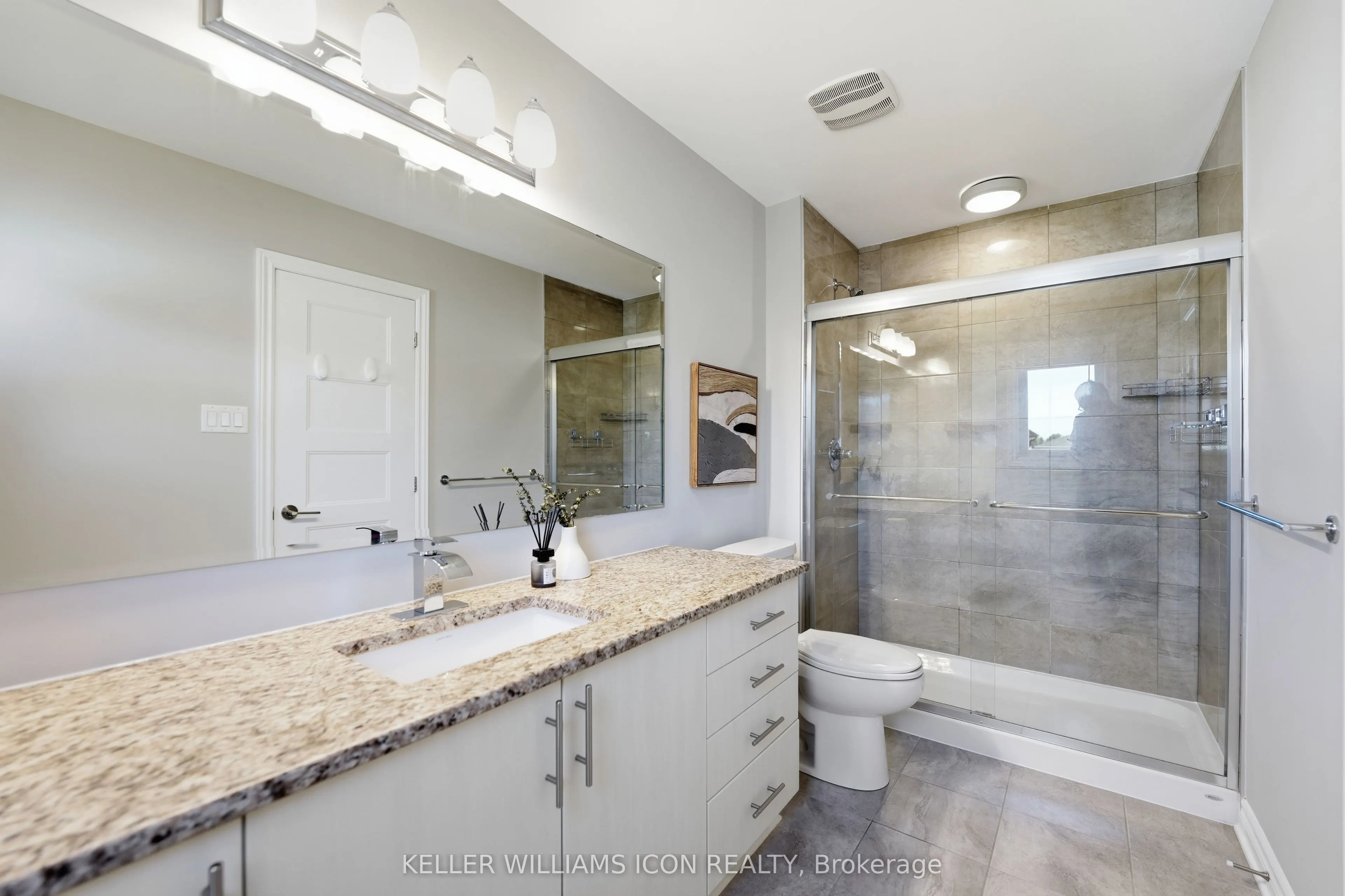 235 Bandelier Way