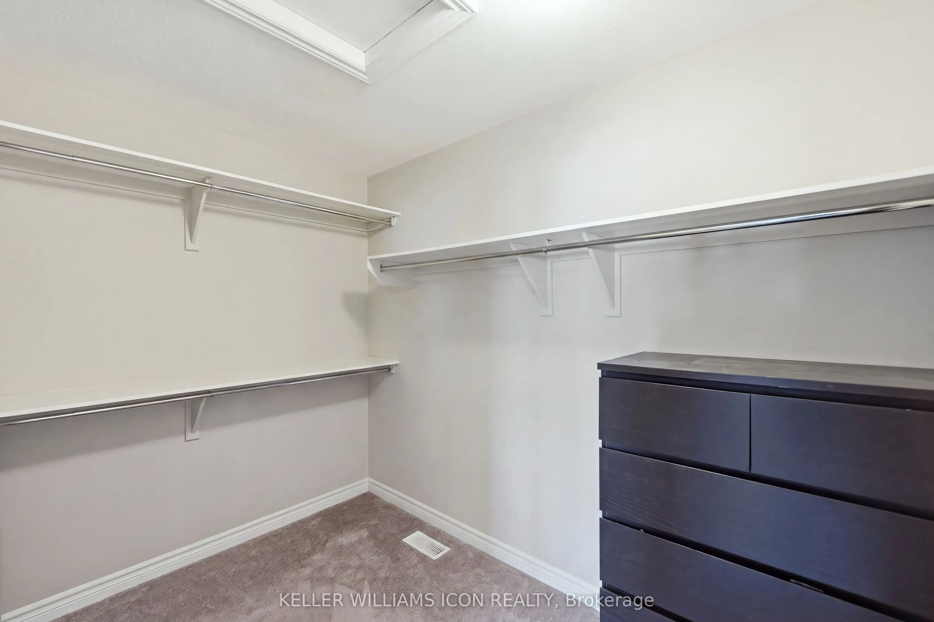235 Bandelier Way
